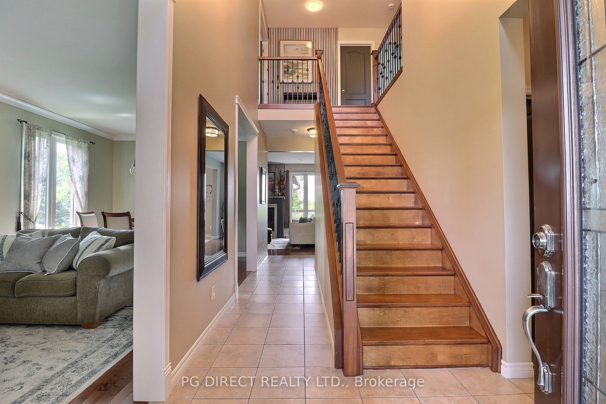 1040 Hanson Crescent Property Photo 4