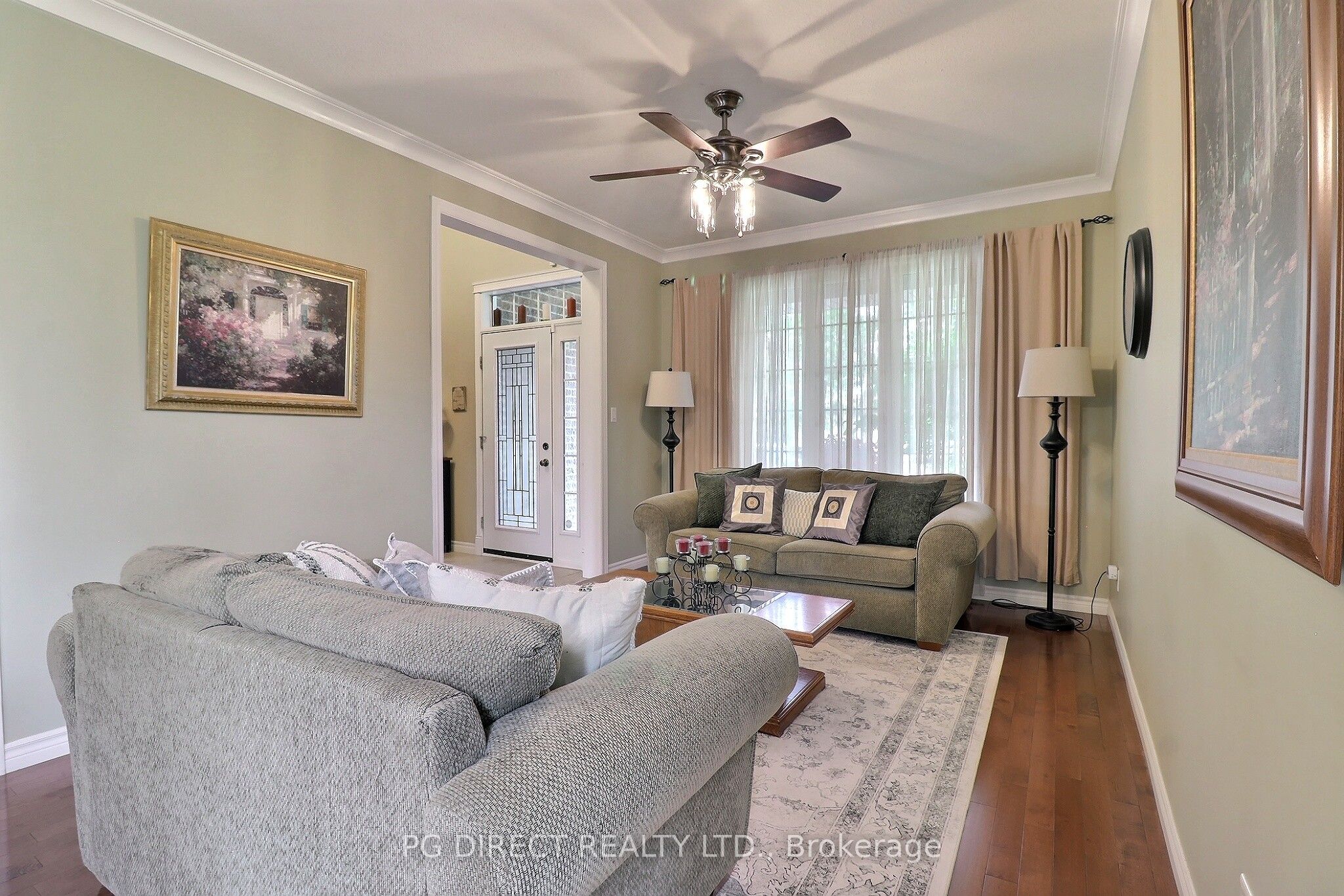 1040 Hanson Crescent Property Photo 5