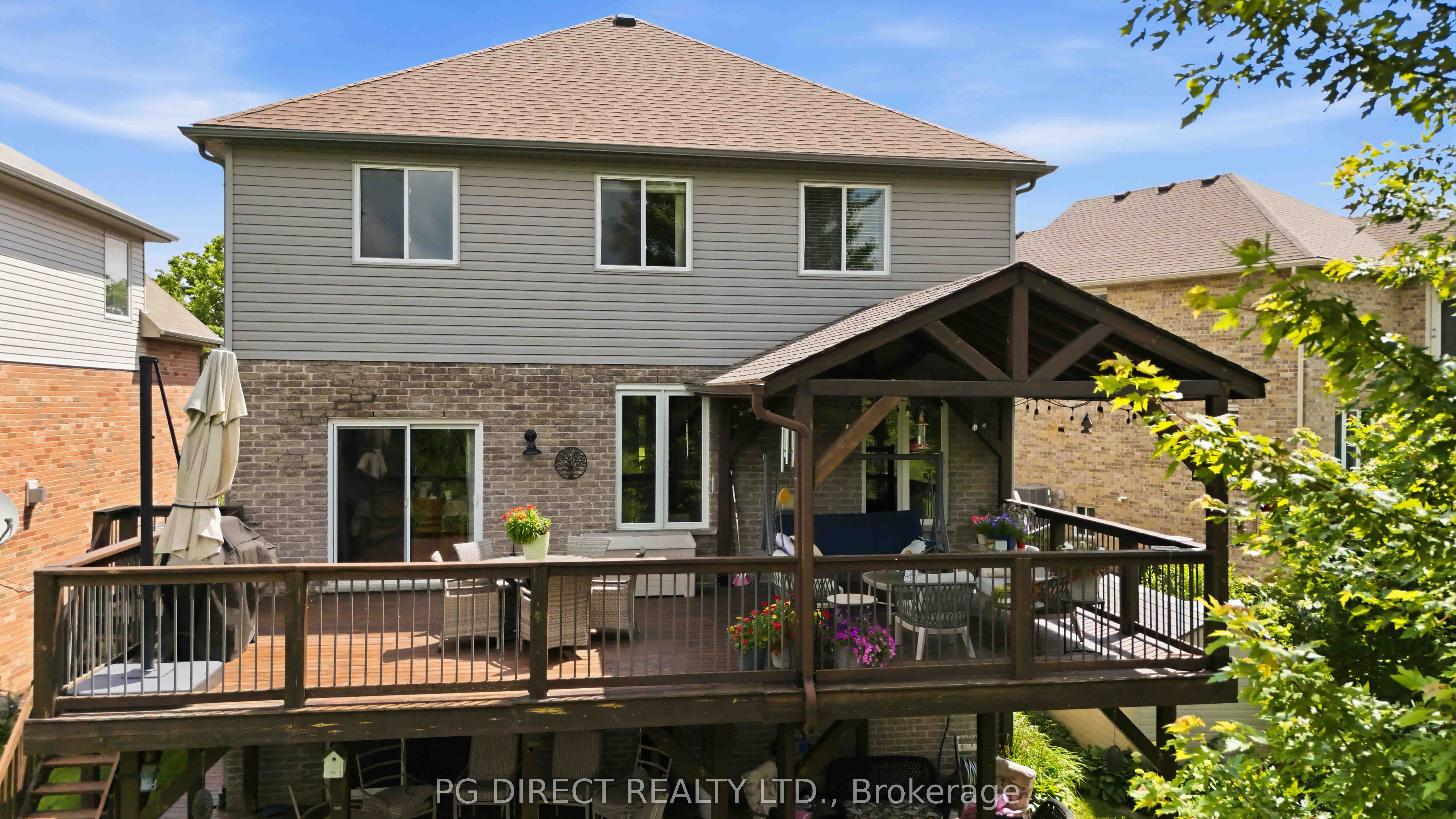 1040 Hanson Crescent Property Photo 30