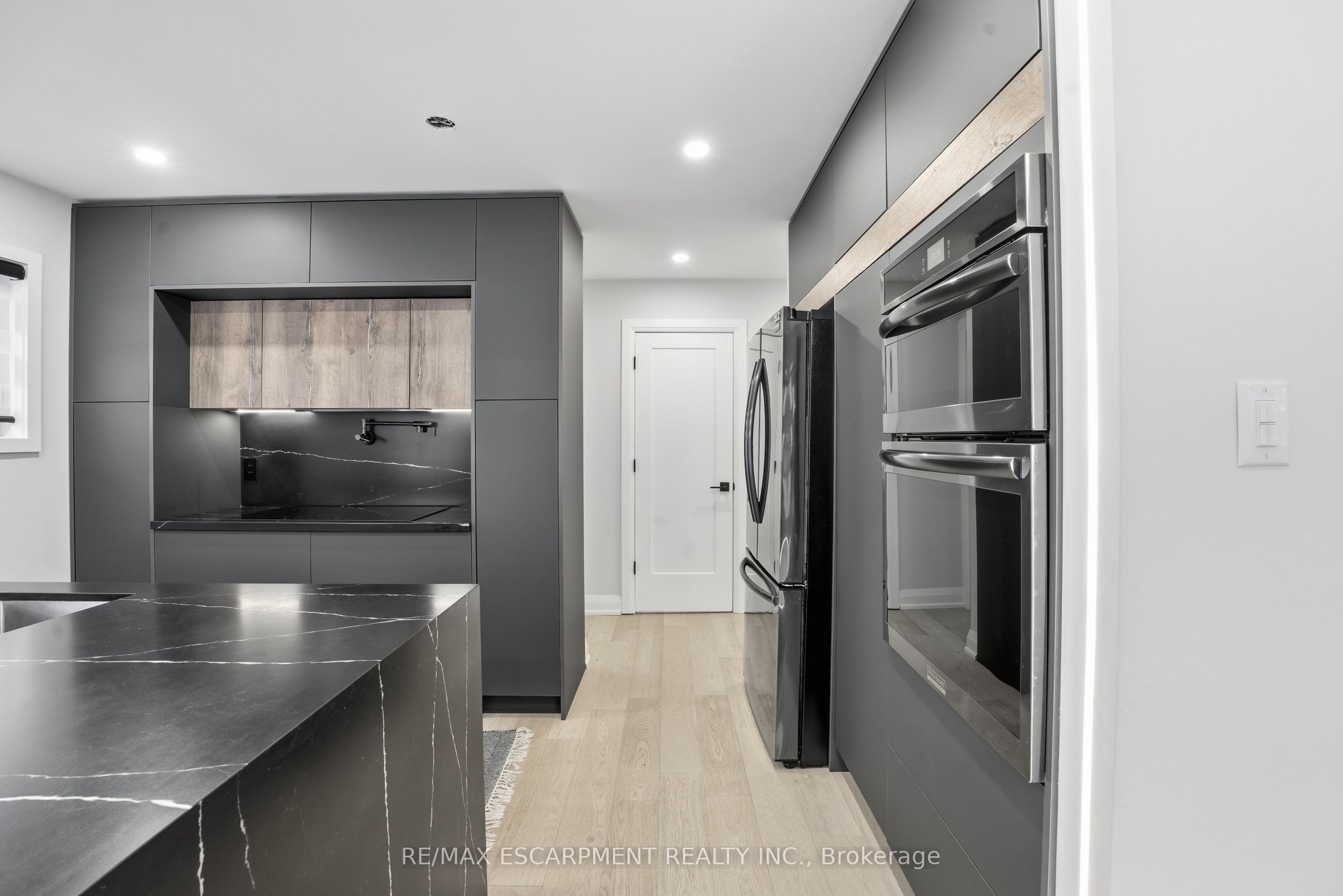 108 Greenshire Drive Property Photo 16