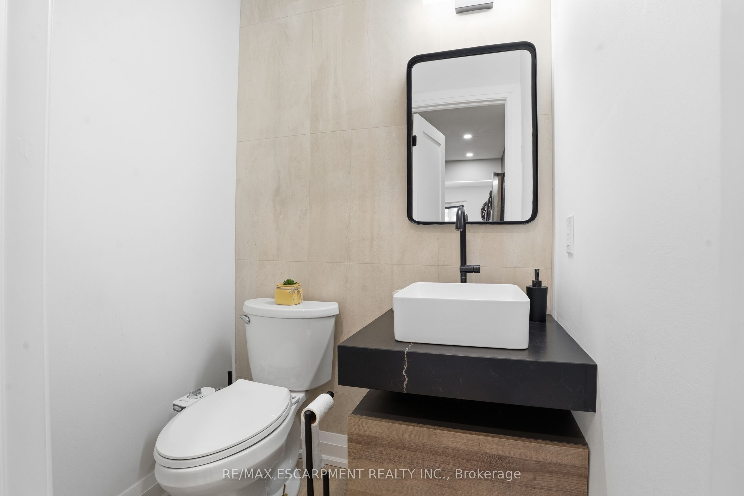 108 Greenshire Drive Property Photo 18