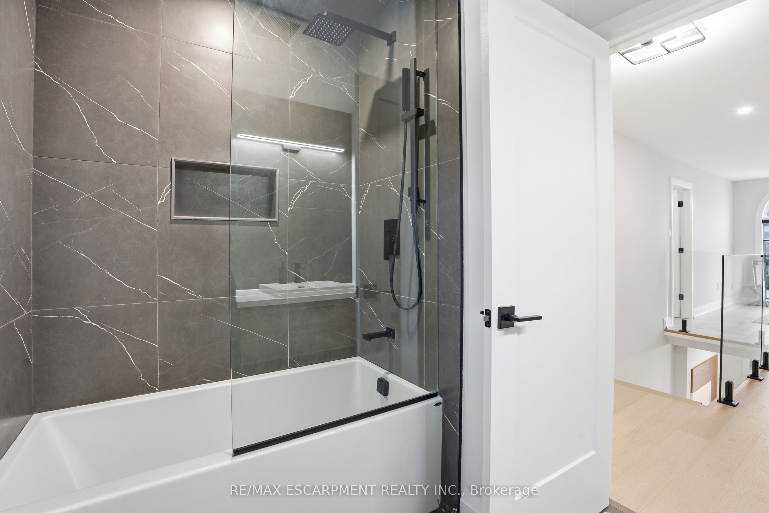 108 Greenshire Drive Property Photo 23