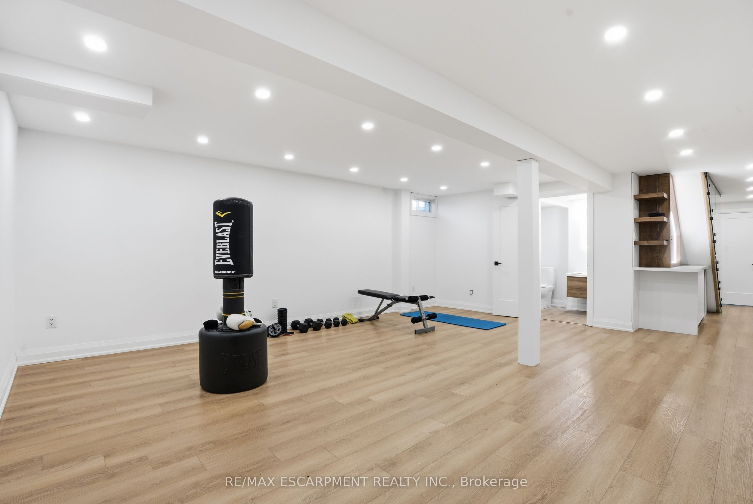 108 Greenshire Drive Property Photo 33