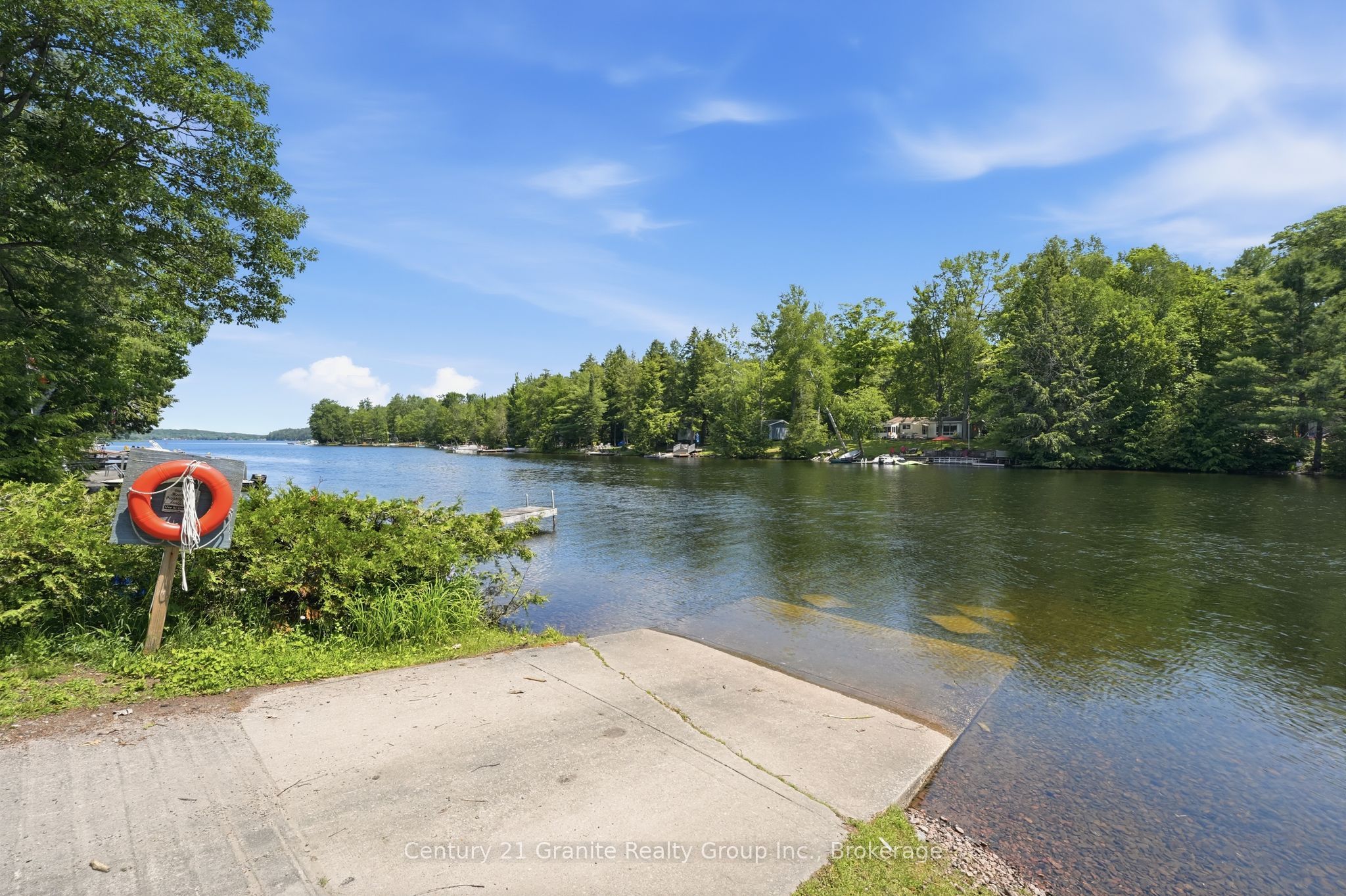 1012 Shetland Road Property Photo 2