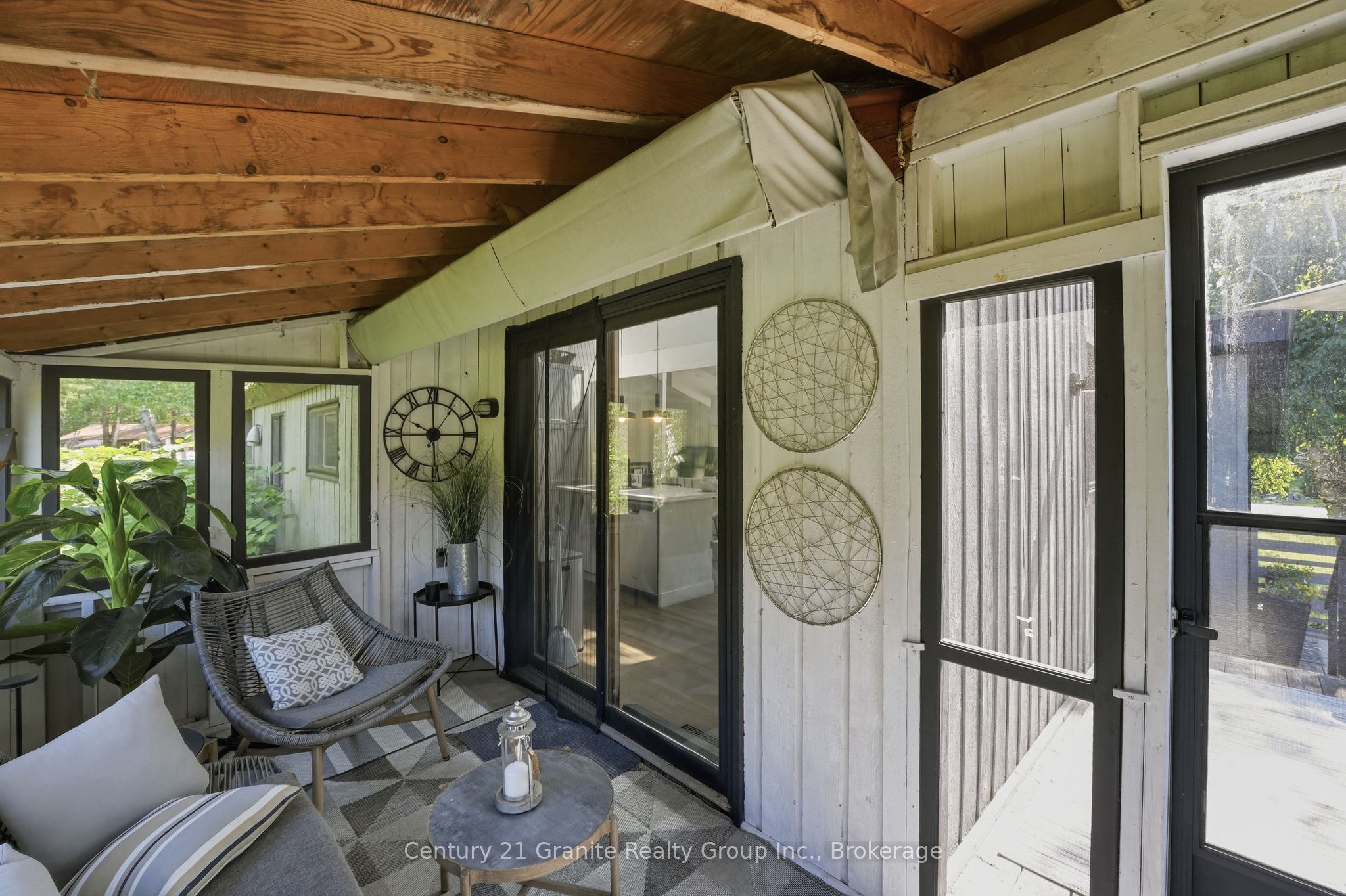 1012 Shetland Road Property Photo 12