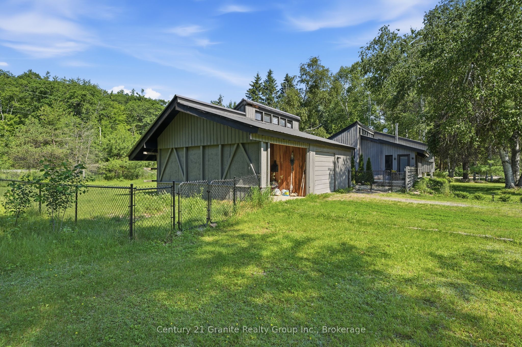 1012 Shetland Road Property Photo 13
