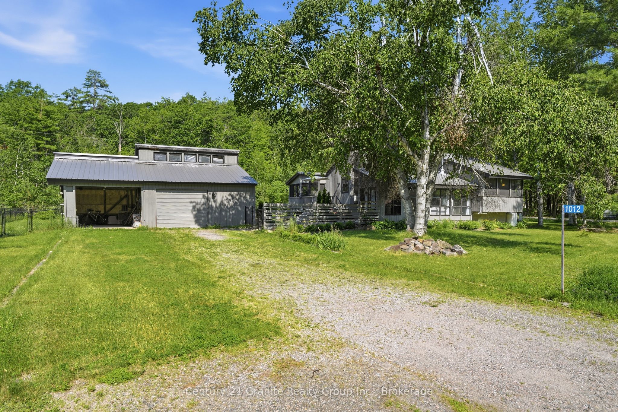 1012 Shetland Road Property Photo 14