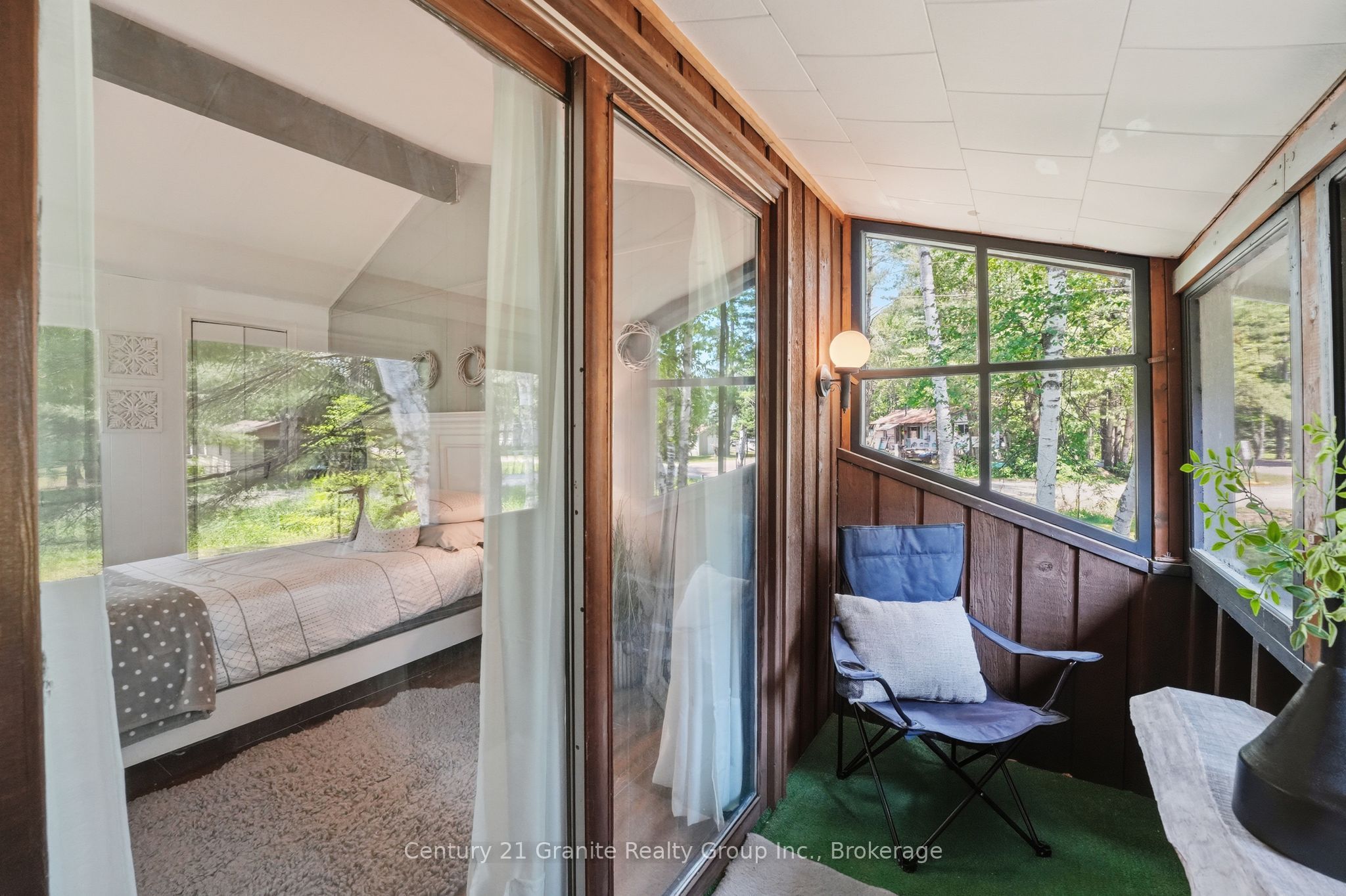 1012 Shetland Road Property Photo 19