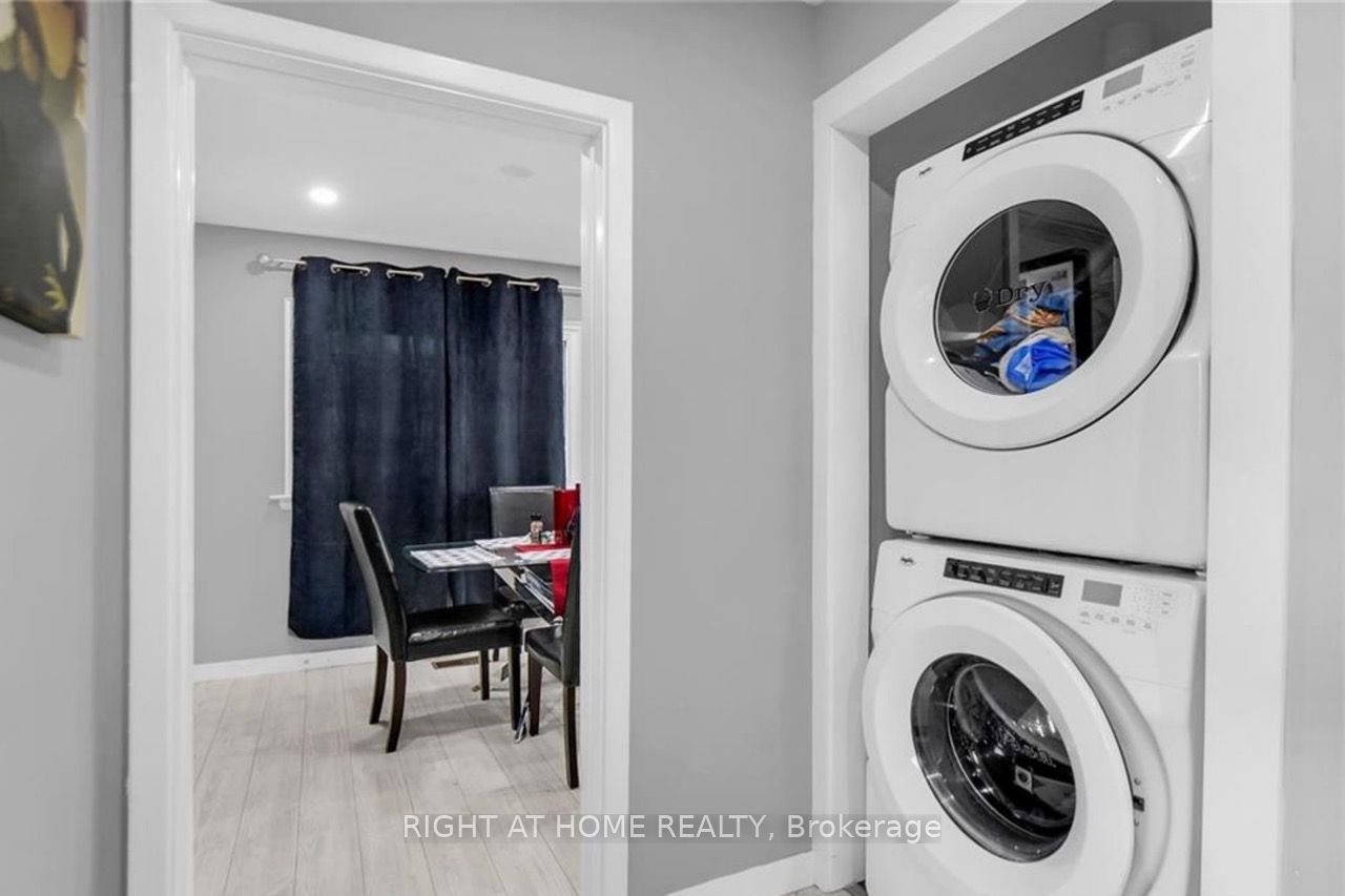 200 Renfro Crescent Property Photo 9