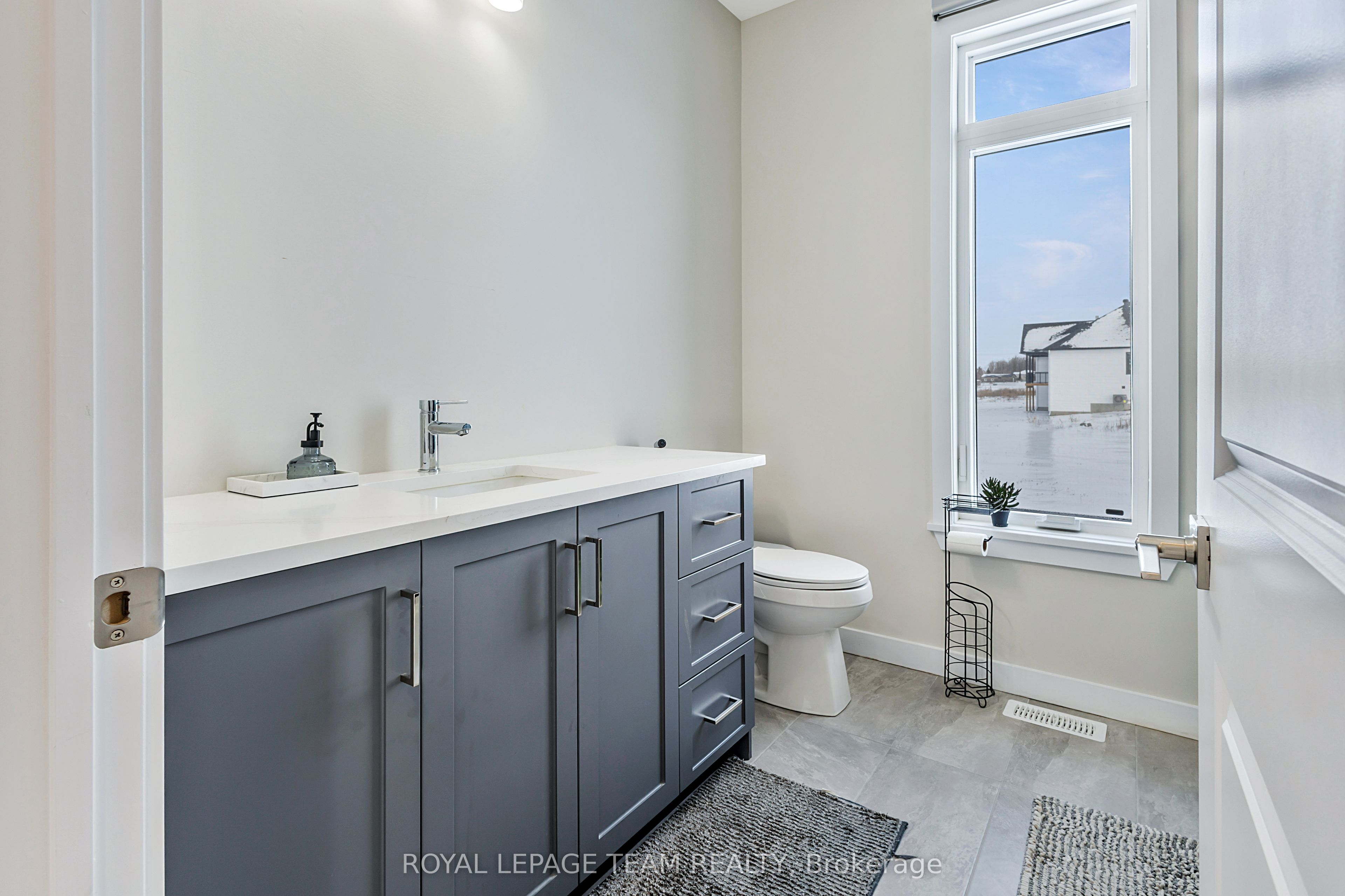 224 Trudeau Crescent Property Photo 32