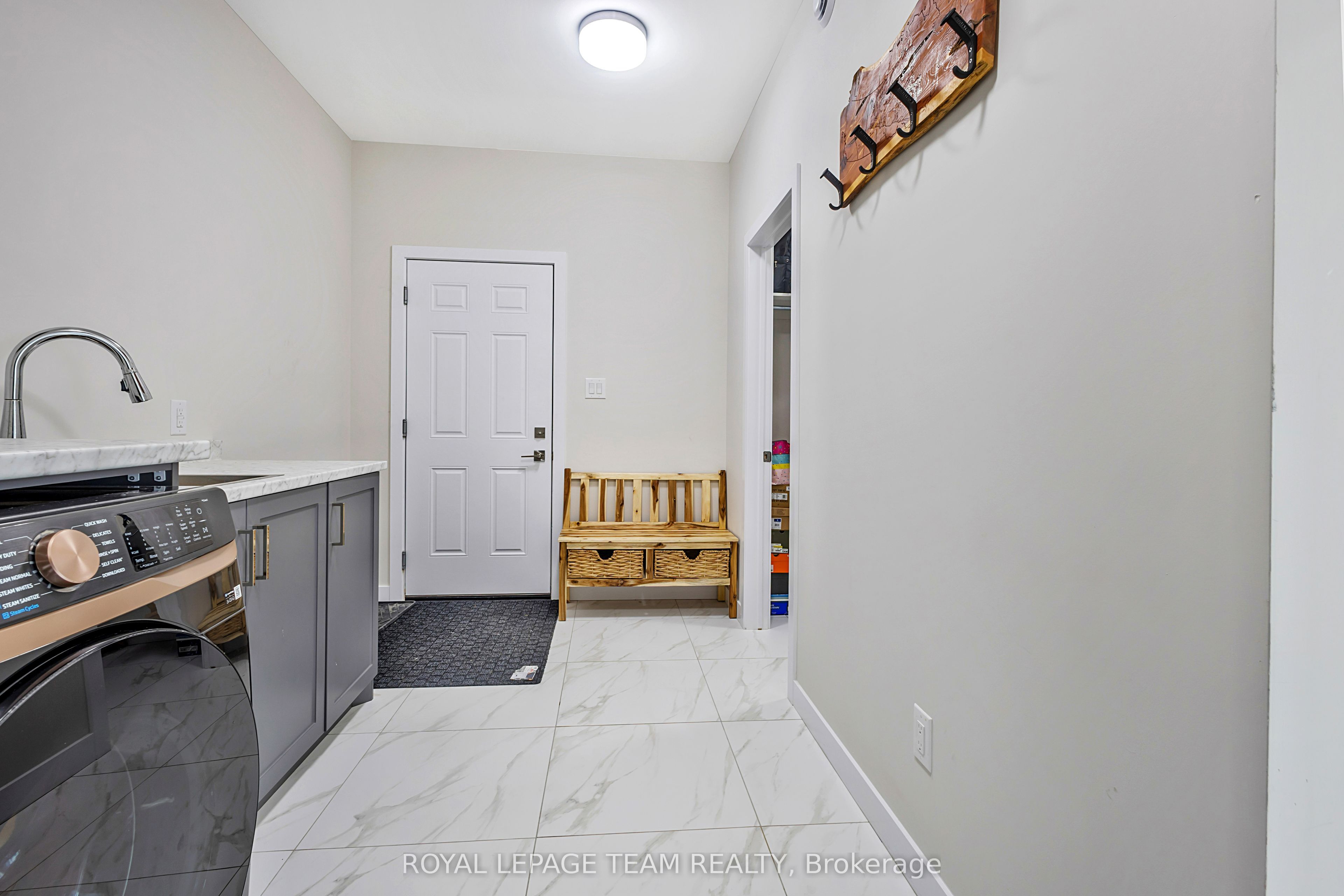 224 Trudeau Crescent Property Photo 40