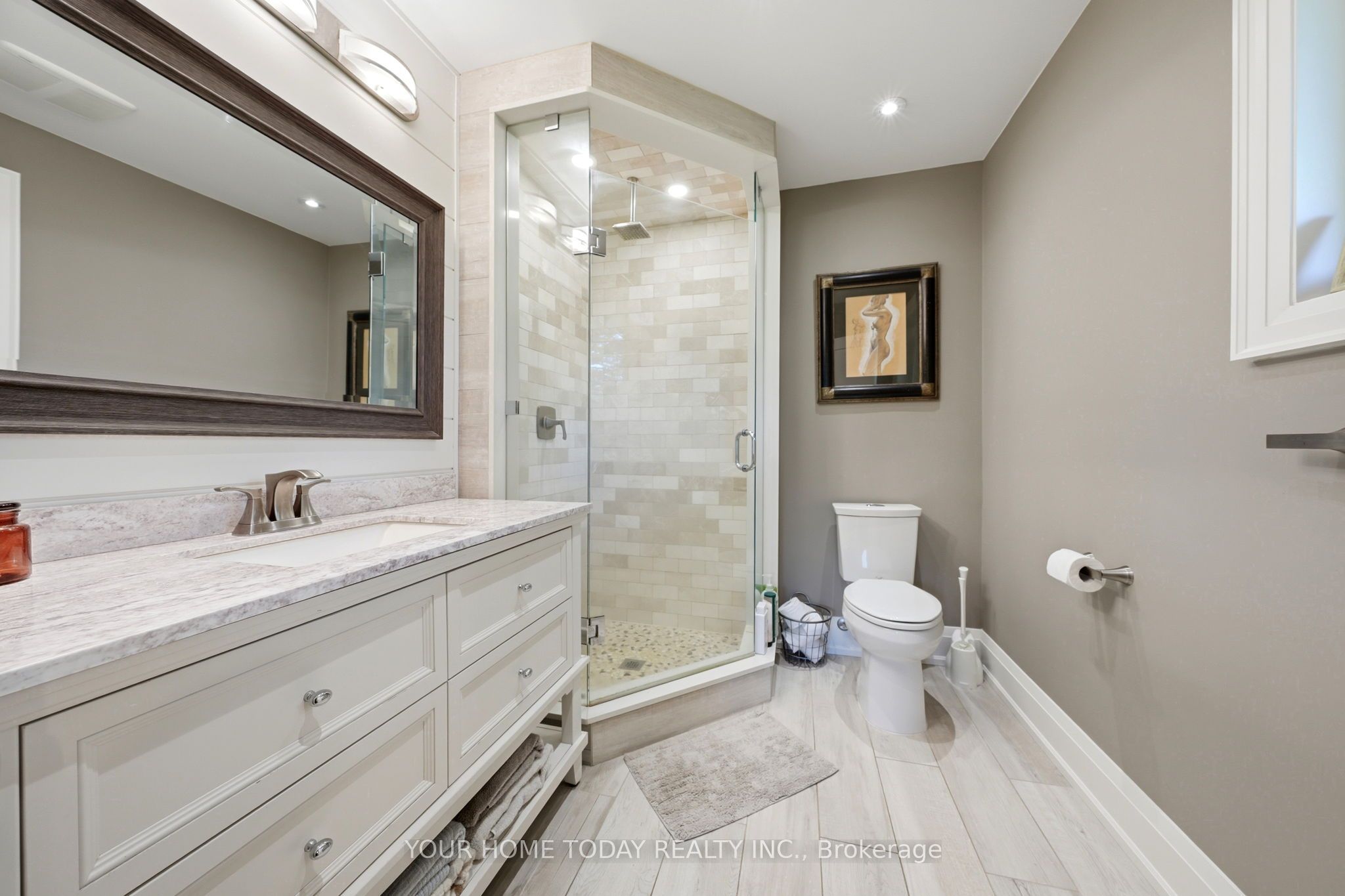 5214 Tenth Line Property Photo 21