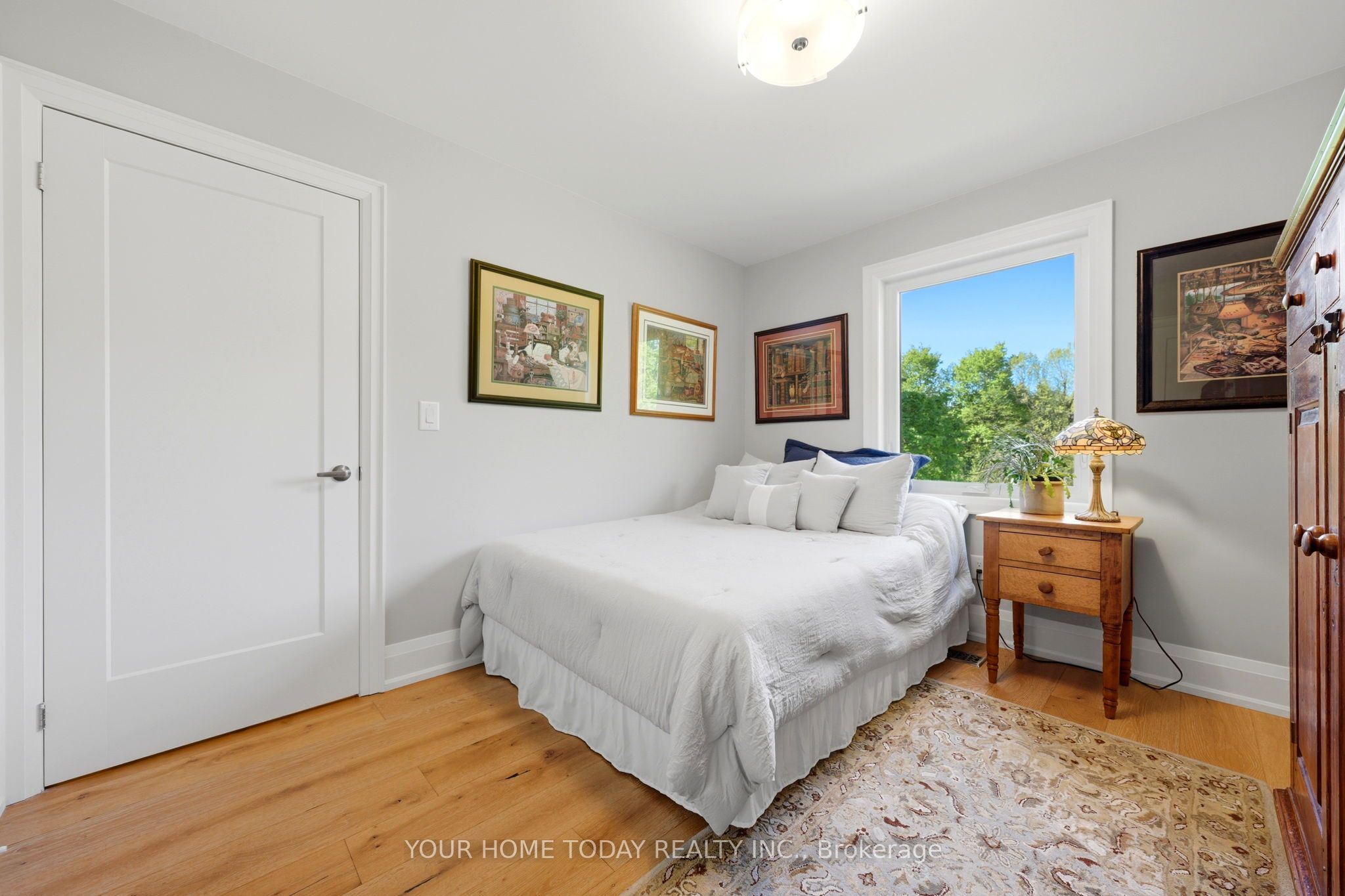 5214 Tenth Line Property Photo 23
