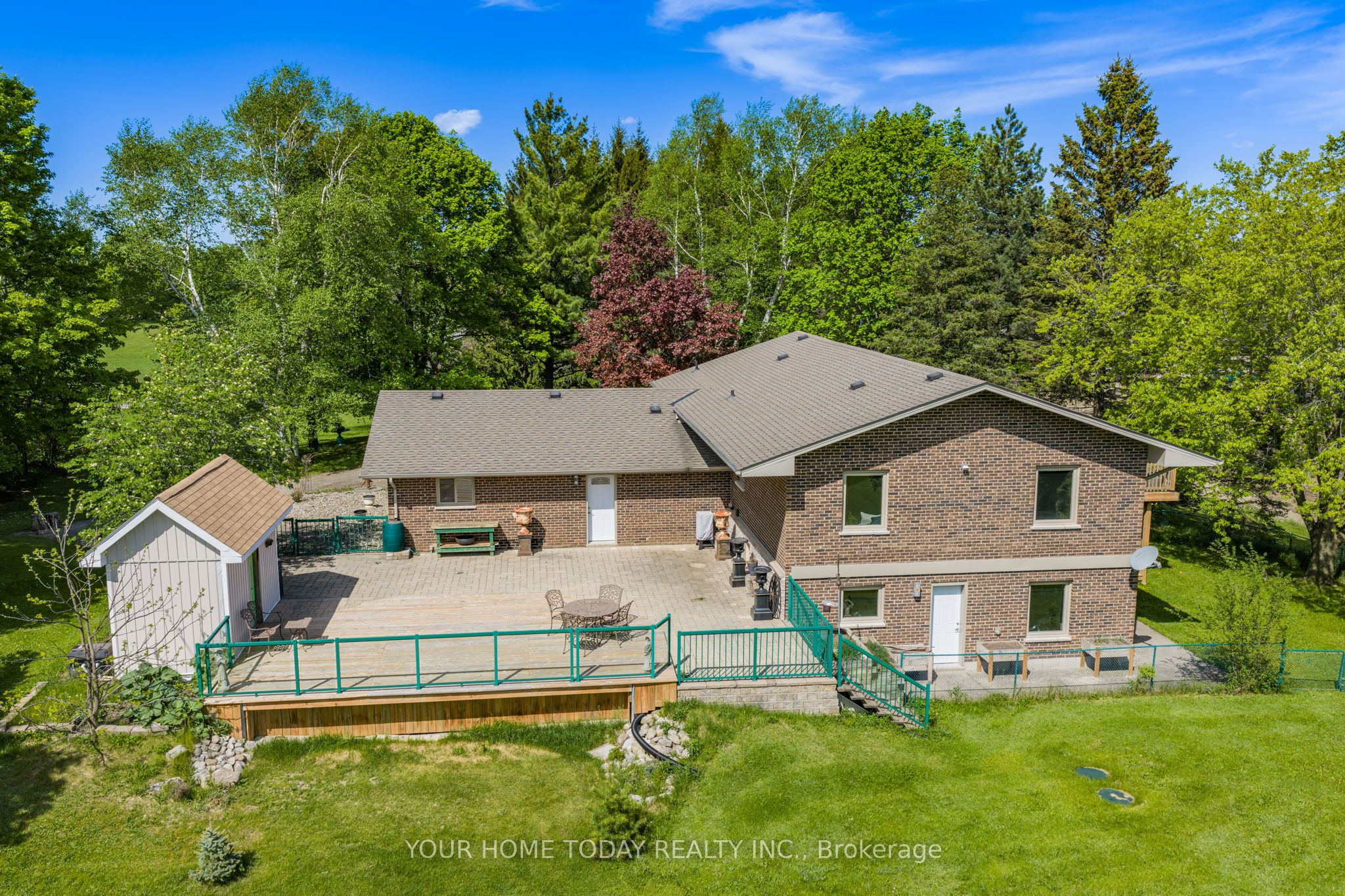 5214 Tenth Line Property Photo 36