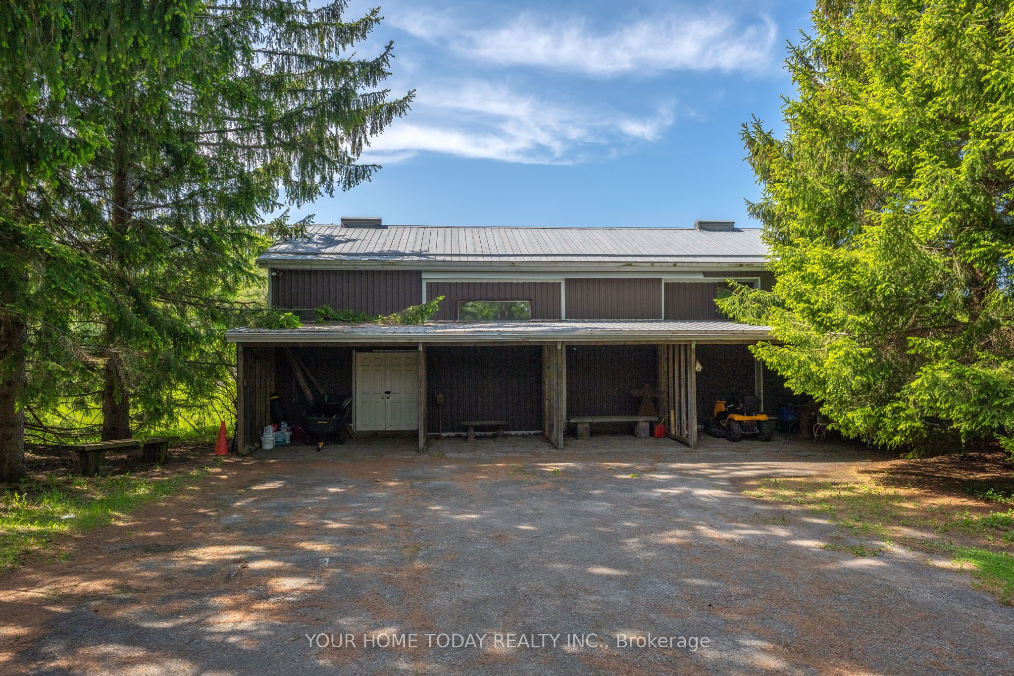 5214 Tenth Line Property Photo 42