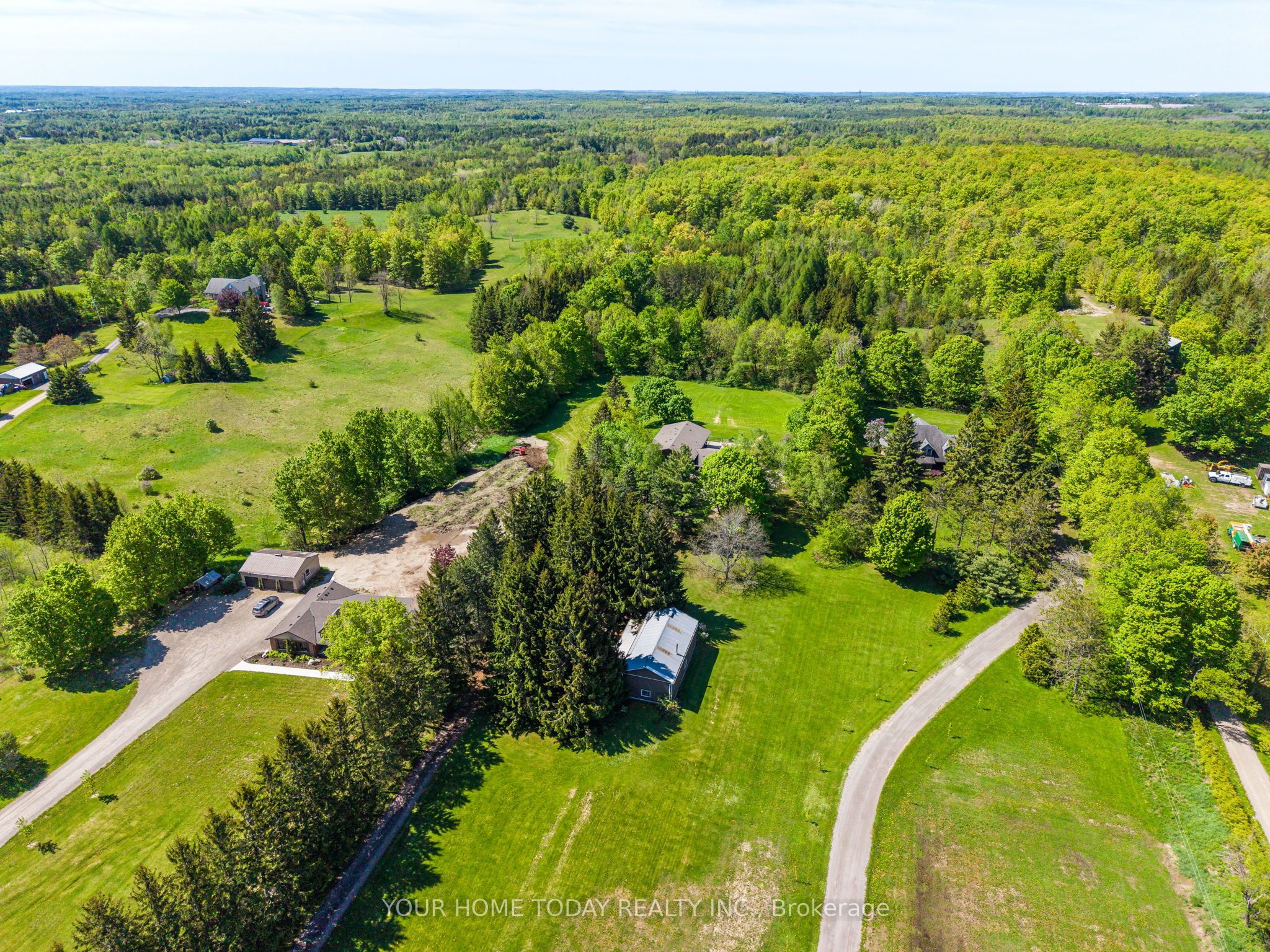 5214 Tenth Line Property Photo 46
