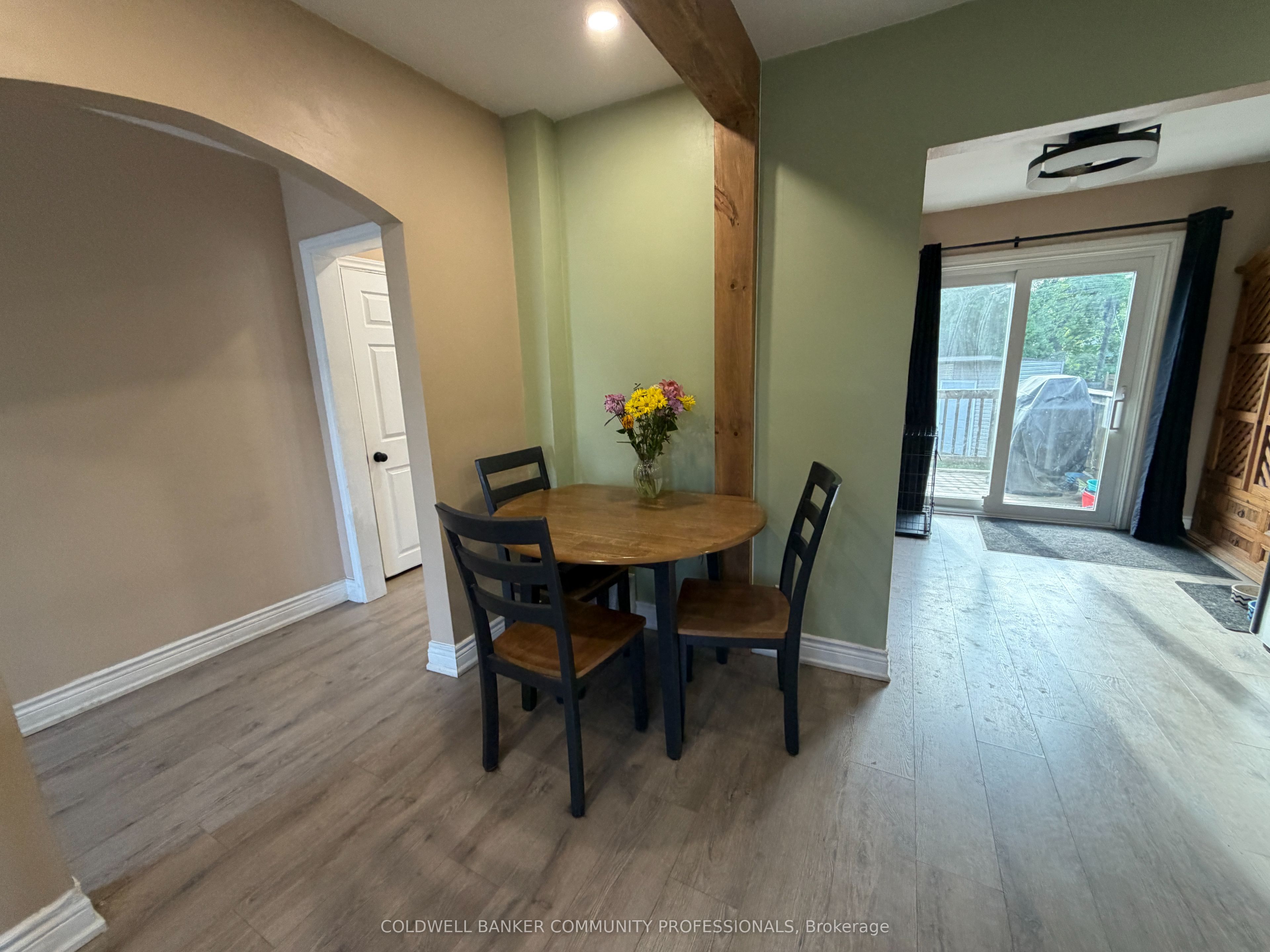 94 Howard Avenue Property Photo 5