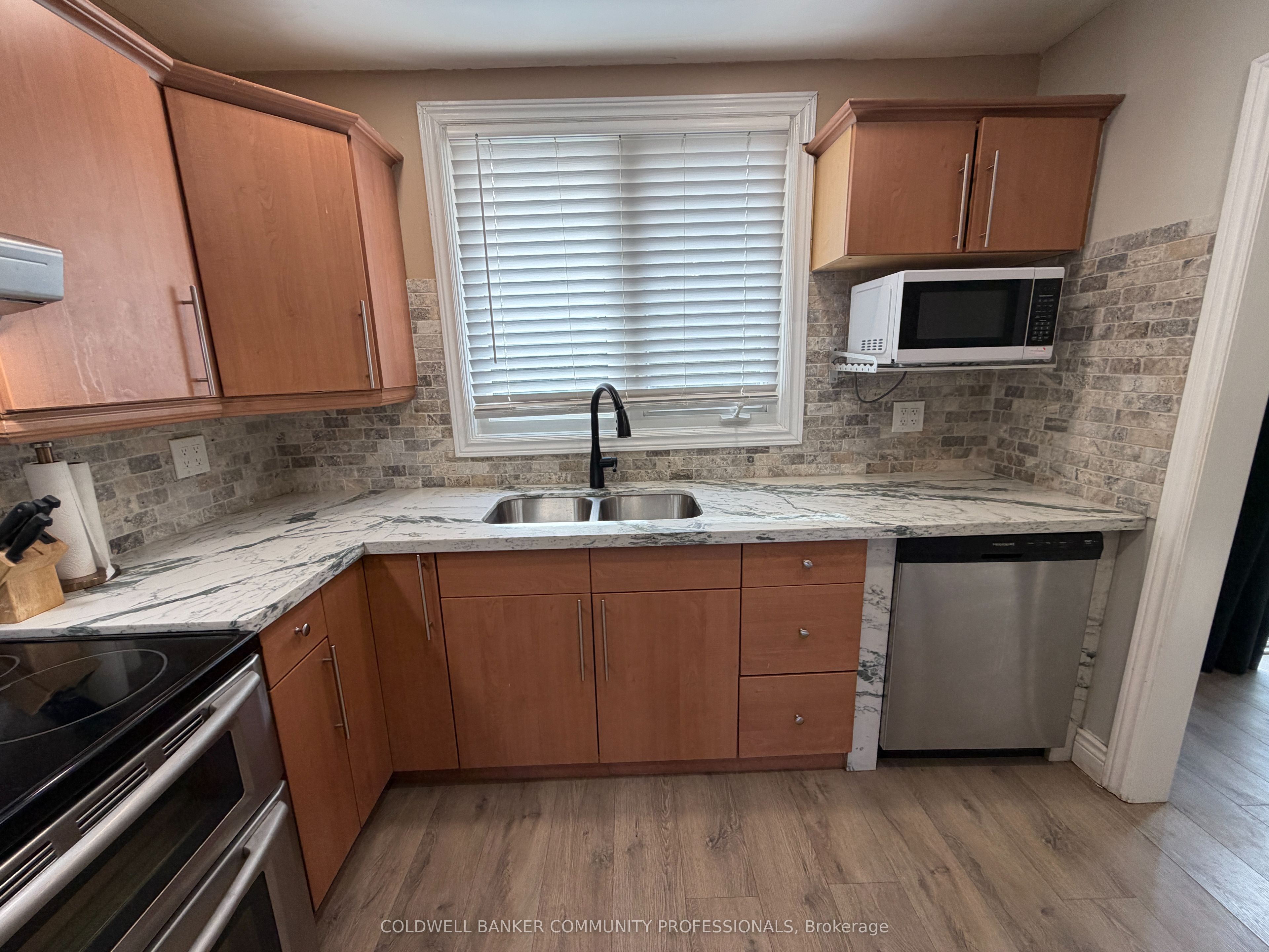 94 Howard Avenue Property Photo 7