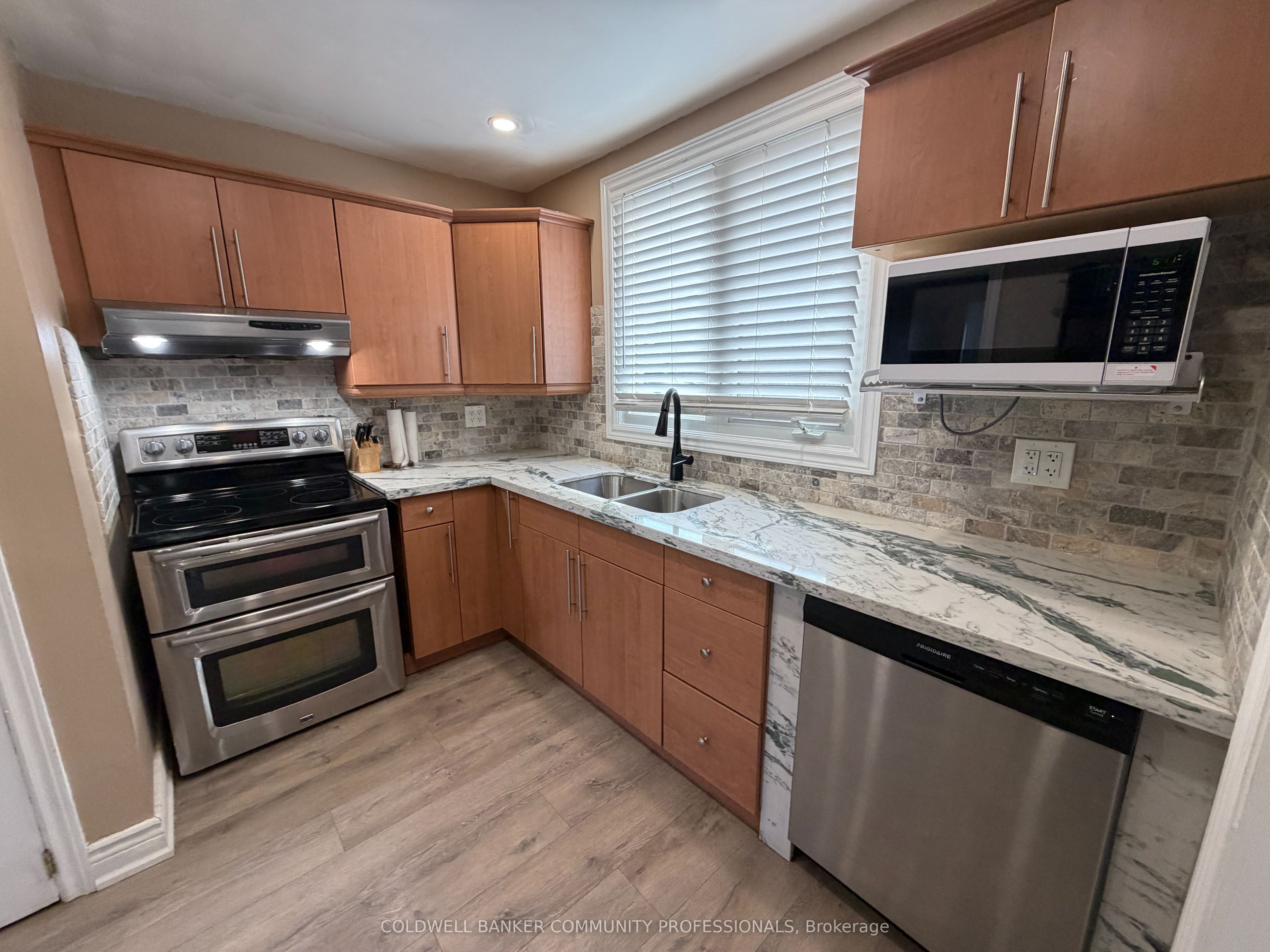 94 Howard Avenue Property Photo 8