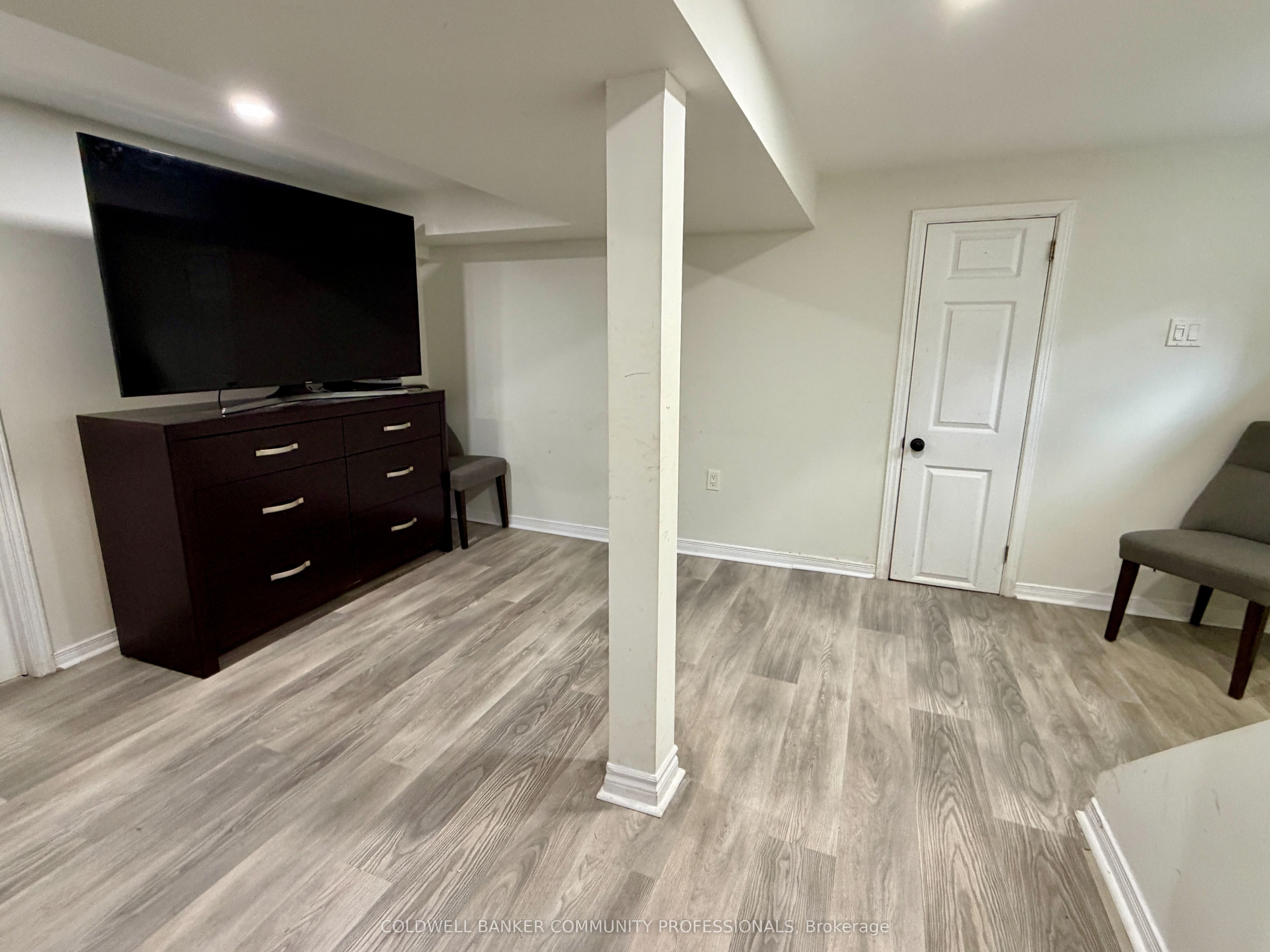 94 Howard Avenue Property Photo 16