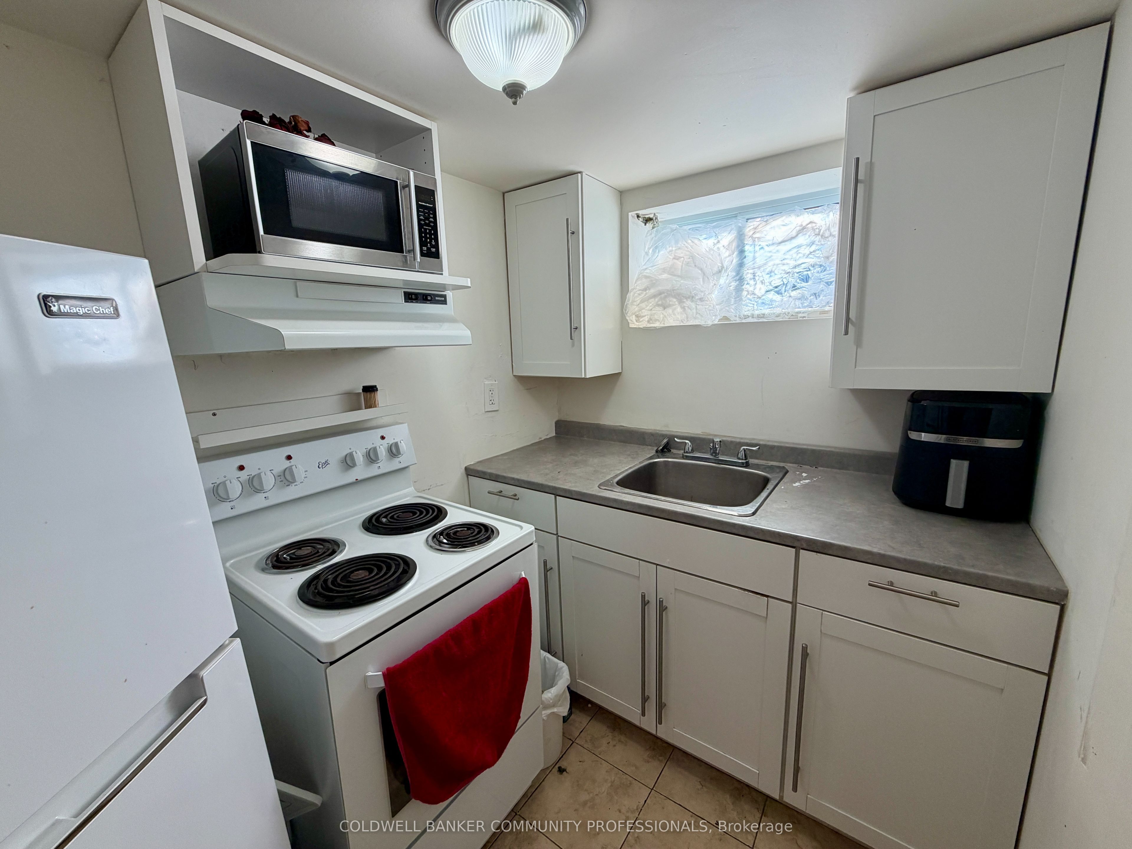 94 Howard Avenue Property Photo 18