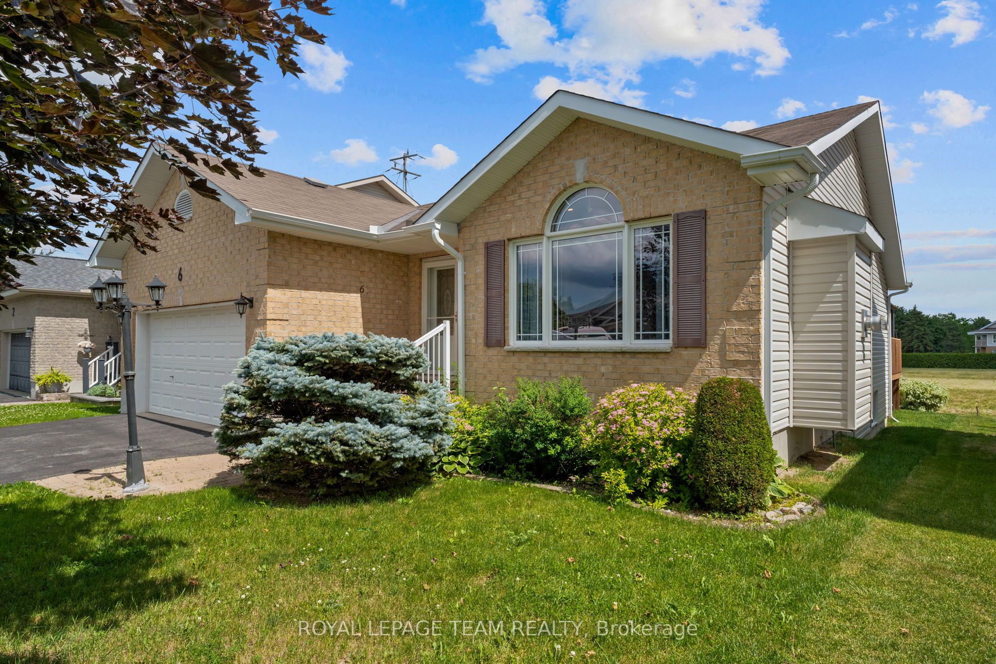 6 Stonehaven Way Property Photo 4