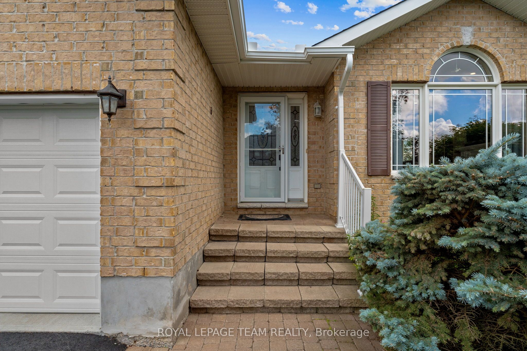 6 Stonehaven Way Property Photo 5