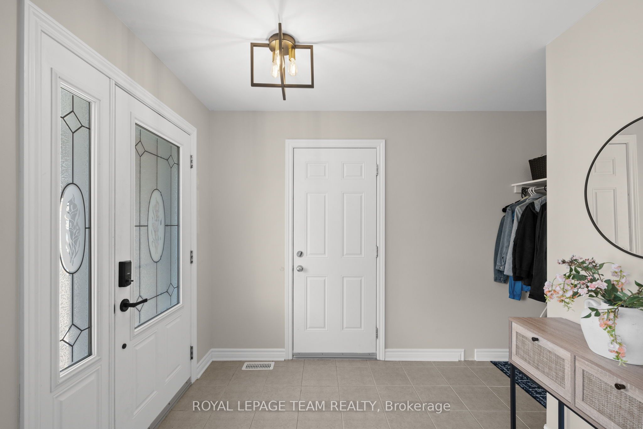 6 Stonehaven Way Property Photo 8