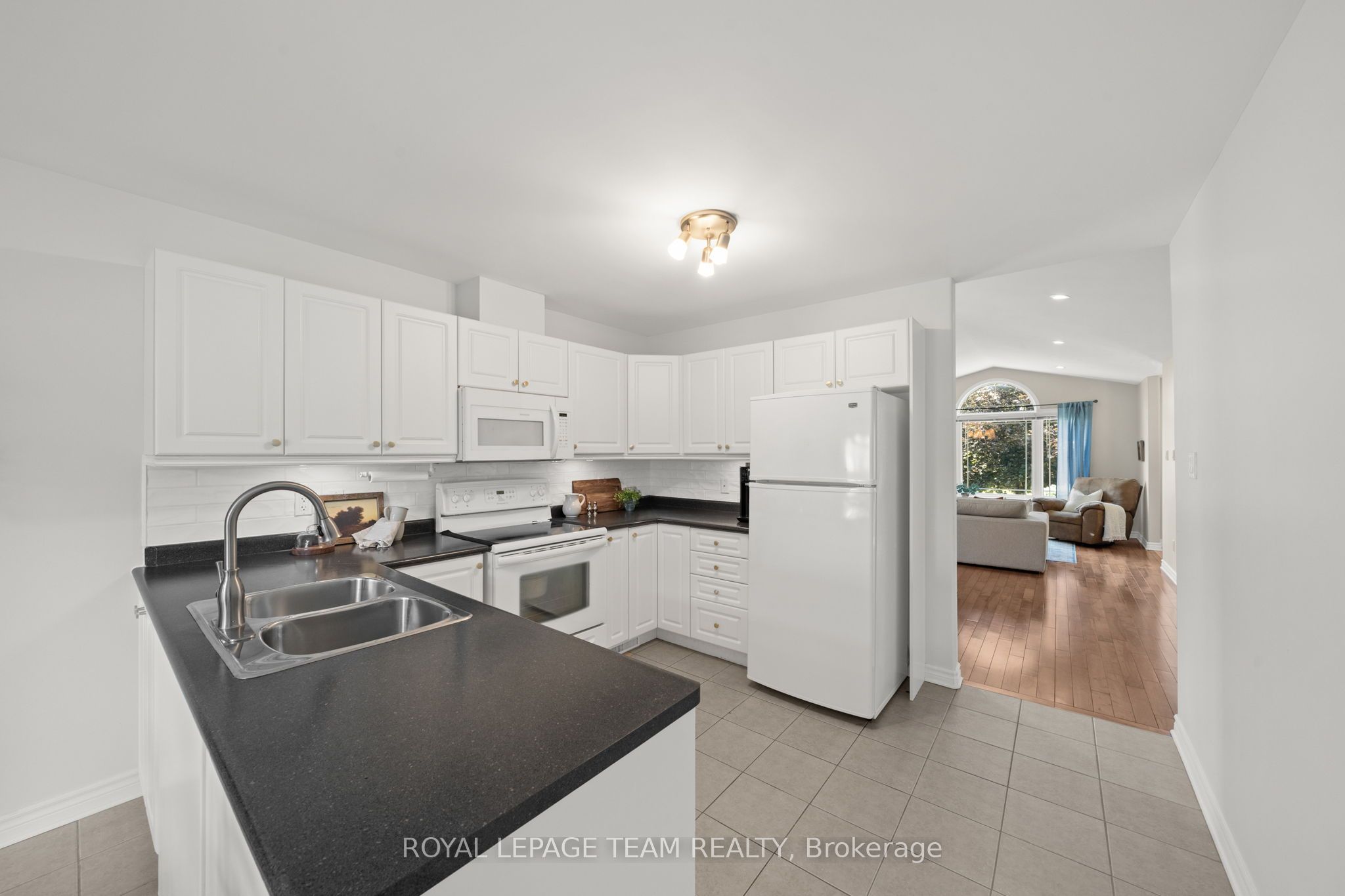 6 Stonehaven Way Property Photo 18