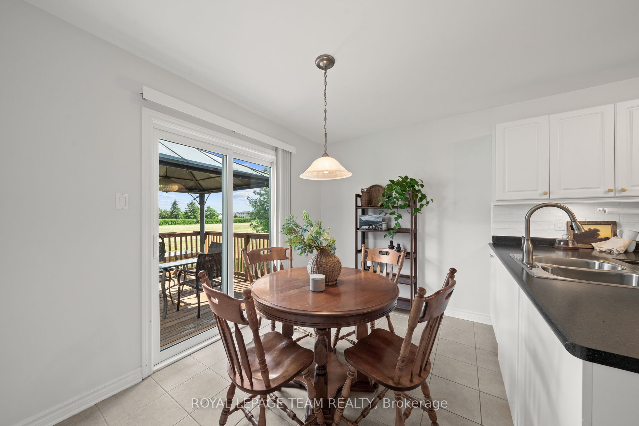 6 Stonehaven Way Property Photo 20