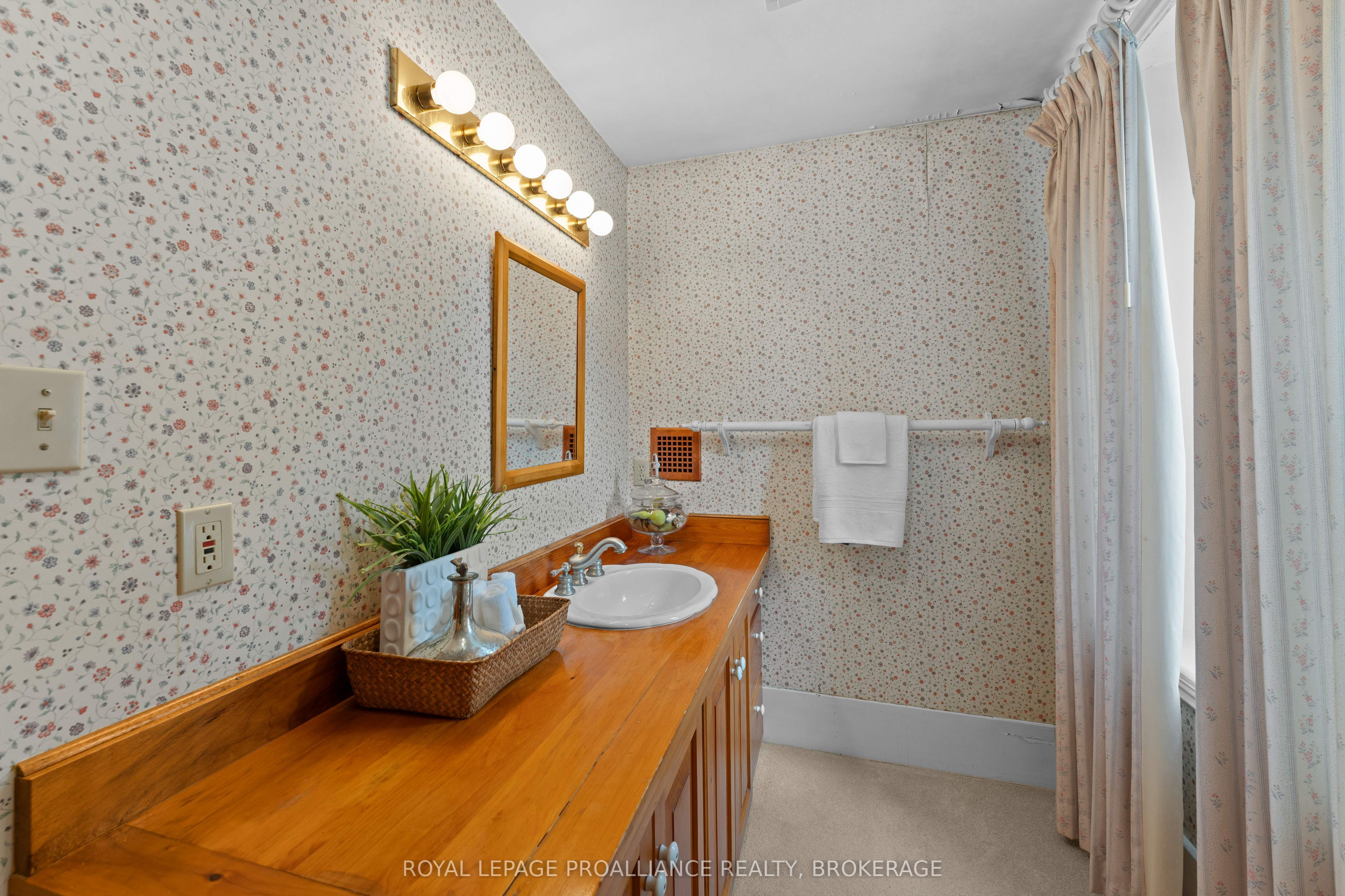 2 Alwington Avenue Property Photo 30
