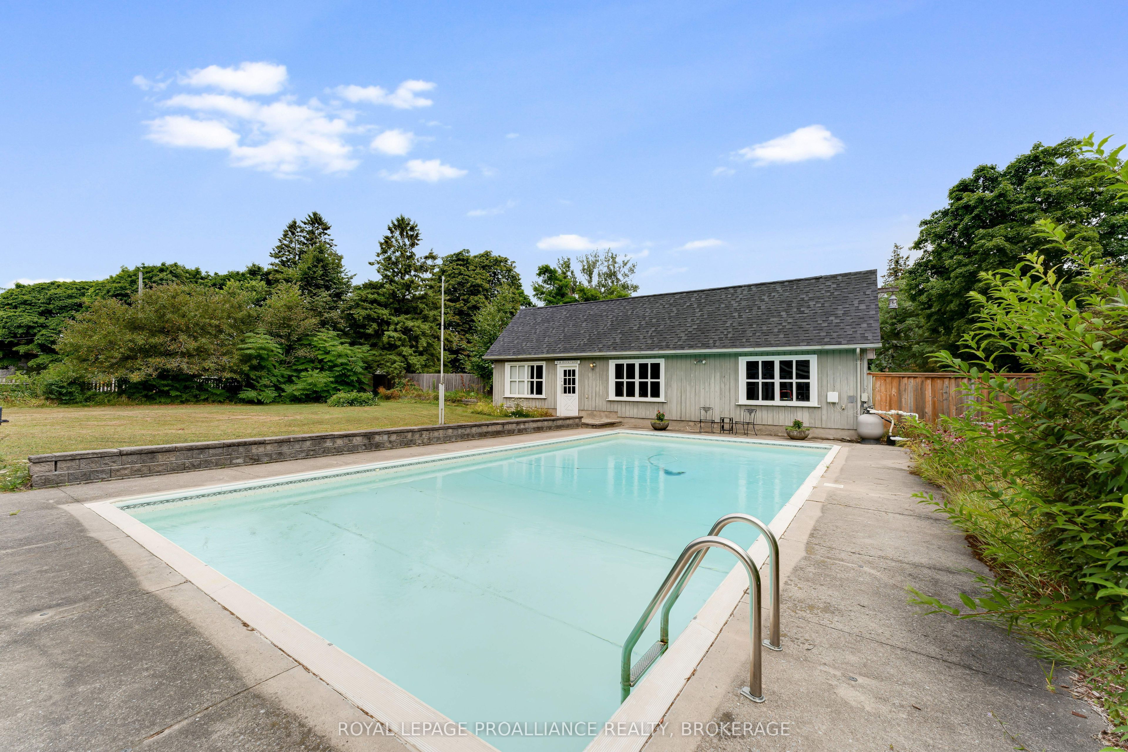 2 Alwington Avenue Property Photo 39