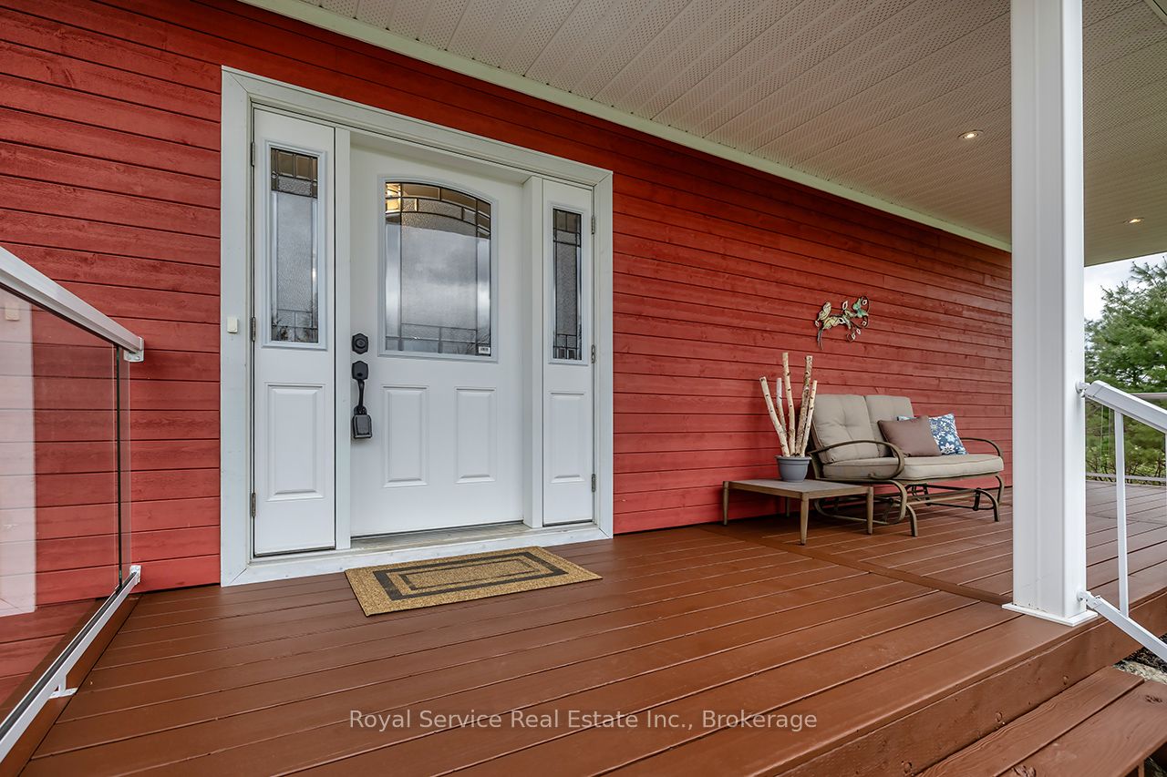 709 Carveth Drive Property Photo 4