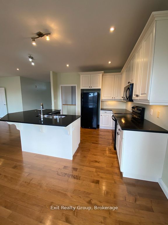 18100 Telephone Road Property Photo 8