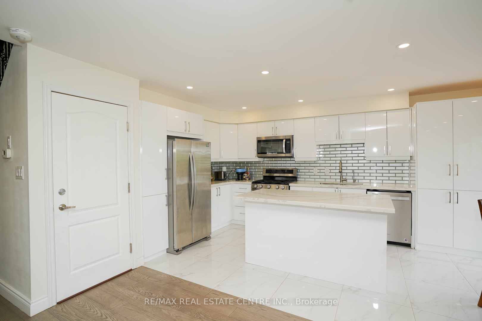 187 Adler Drive Property Photo 16
