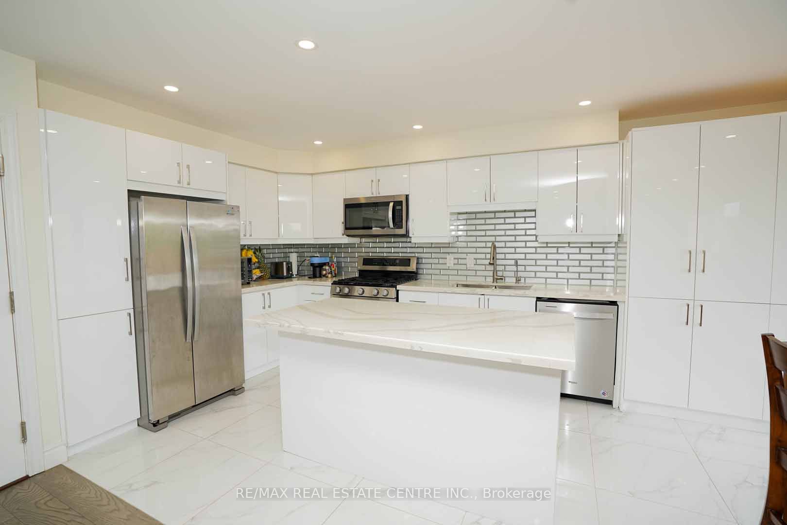 187 Adler Drive Property Photo 17