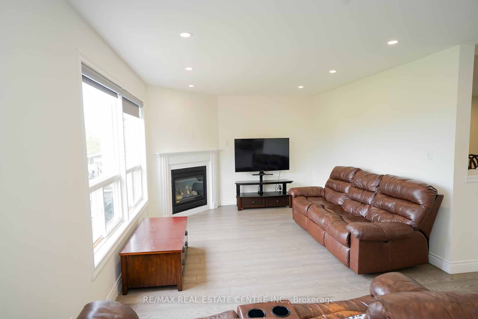 187 Adler Drive Property Photo 23