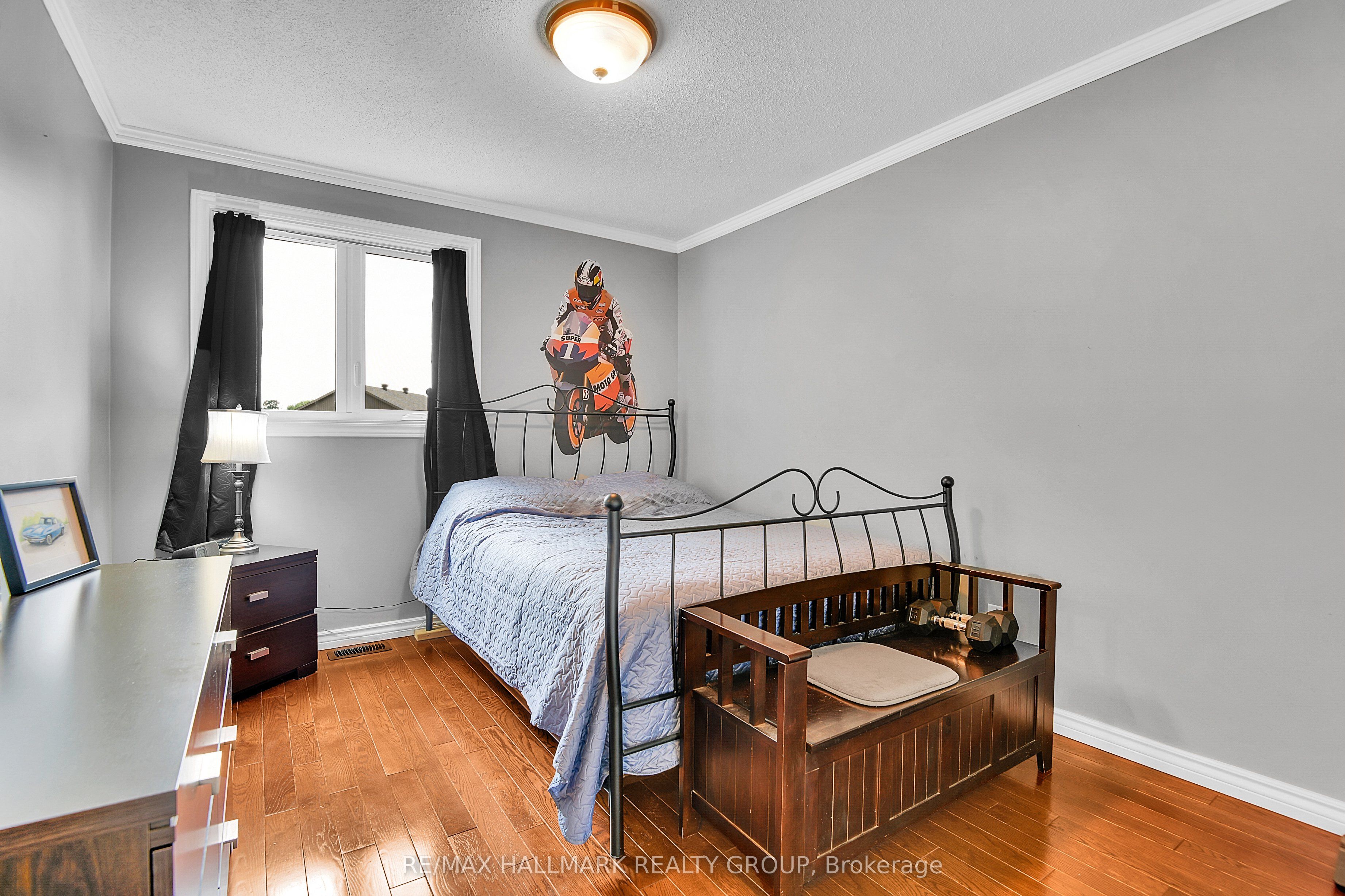 7 Daze Street Property Photo 17