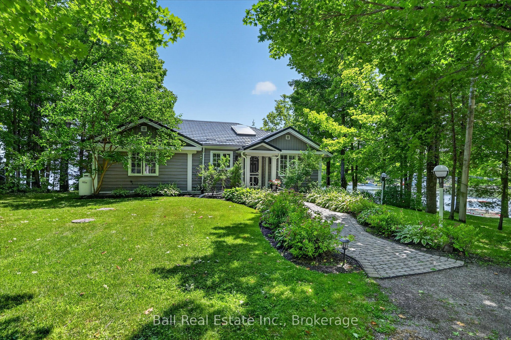 150 Hall Drive Property Photo 6