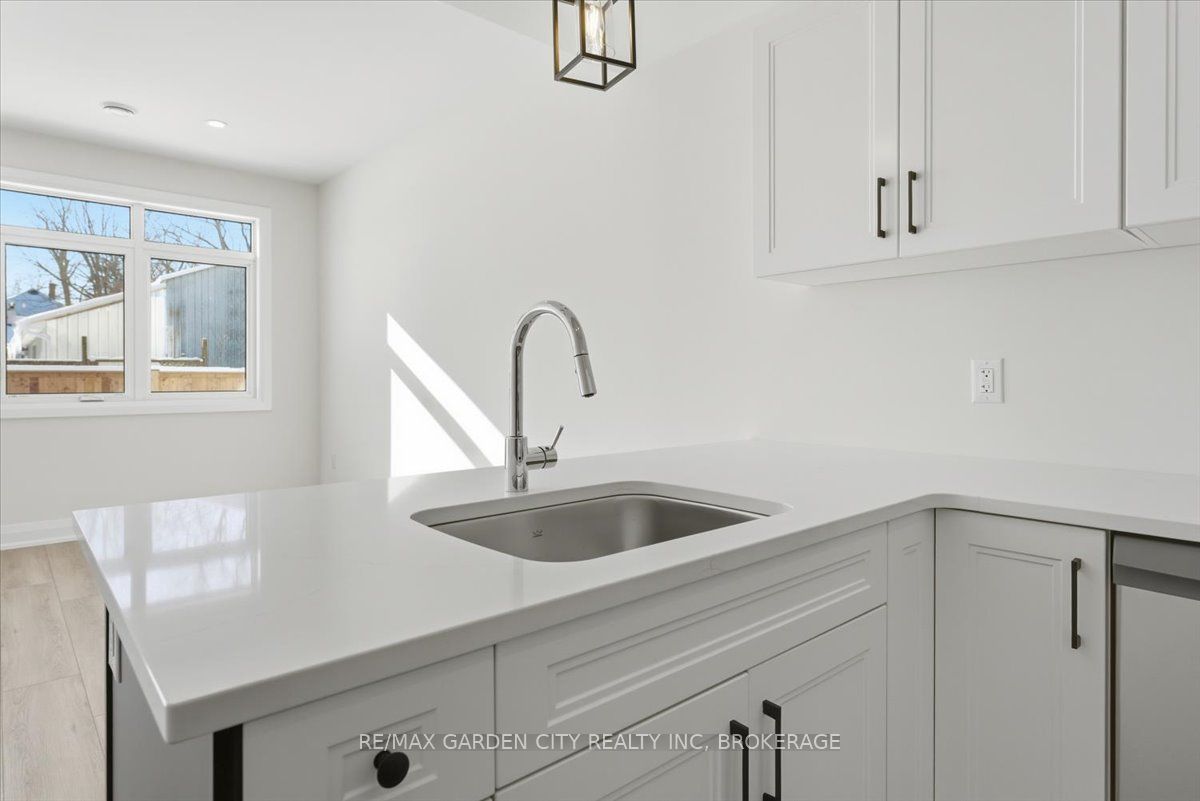 3693 Elm Street Property Photo 8
