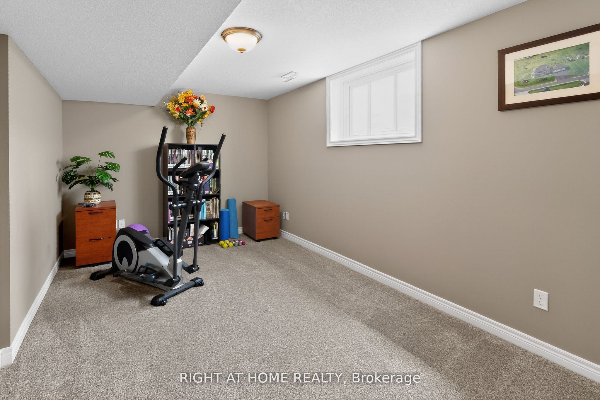 190 Emery Street Property Photo 35