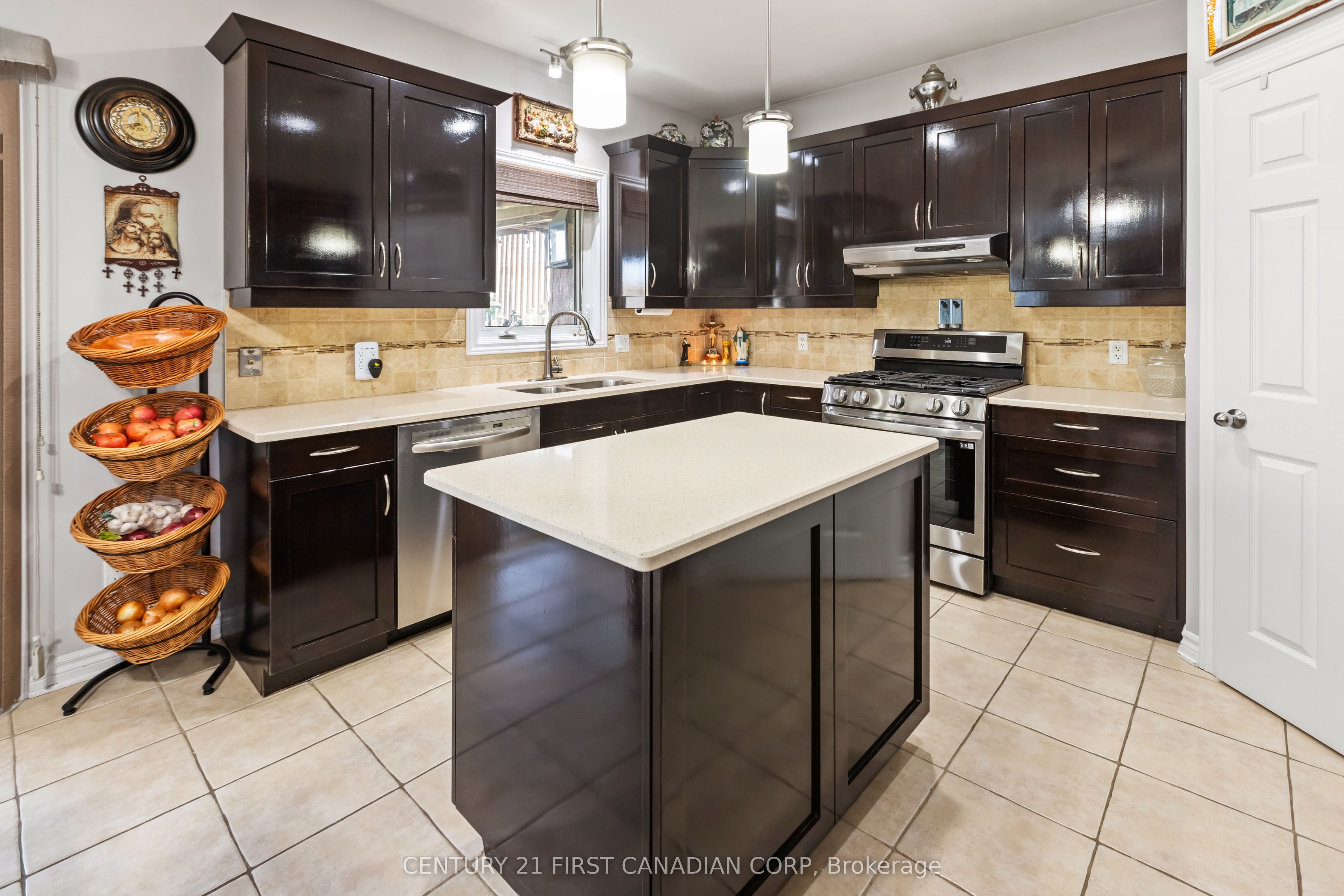 1479 Sandpiper Drive E Property Photo 8