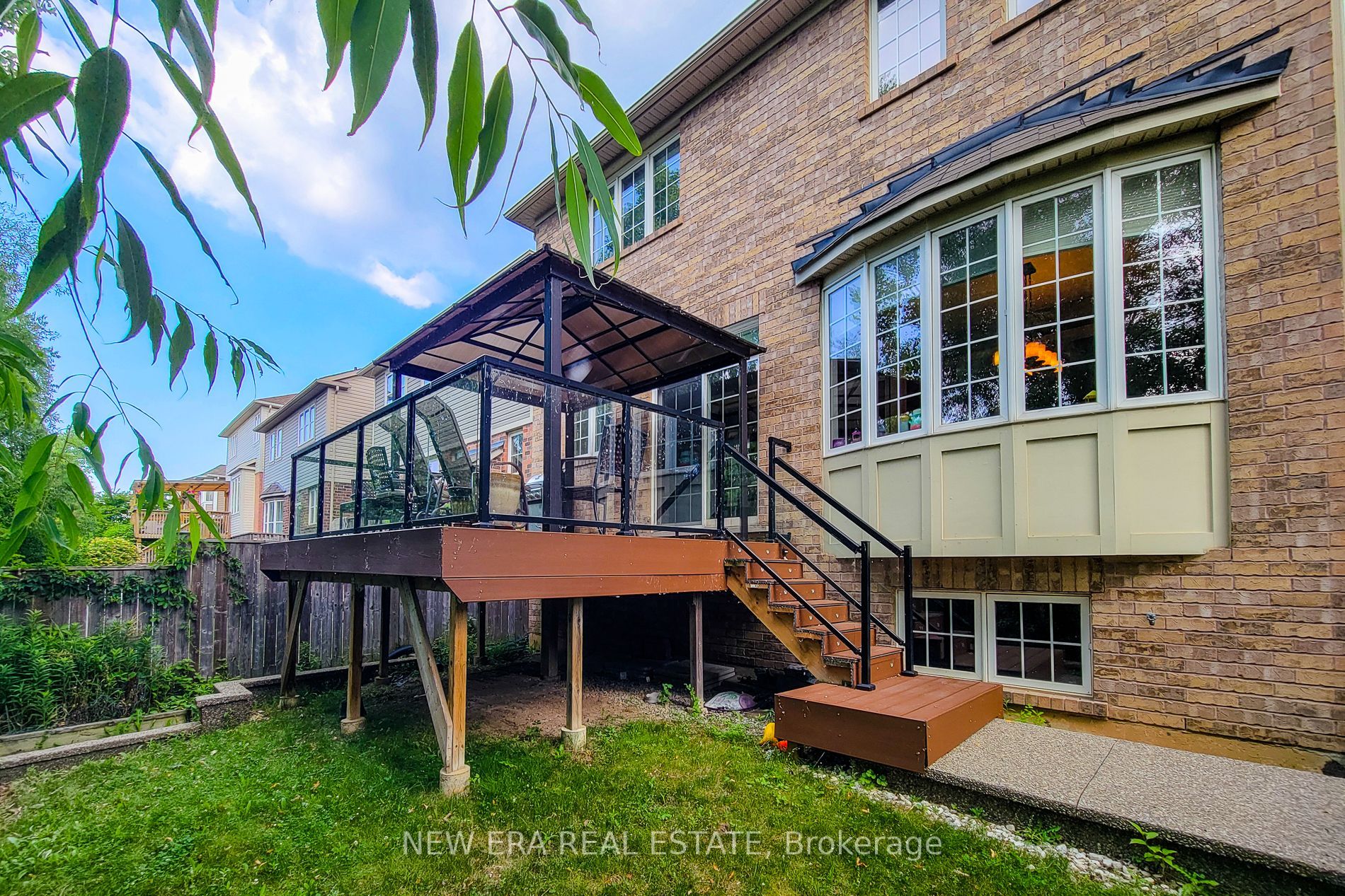 128 Montreal Circle Property Photo 4