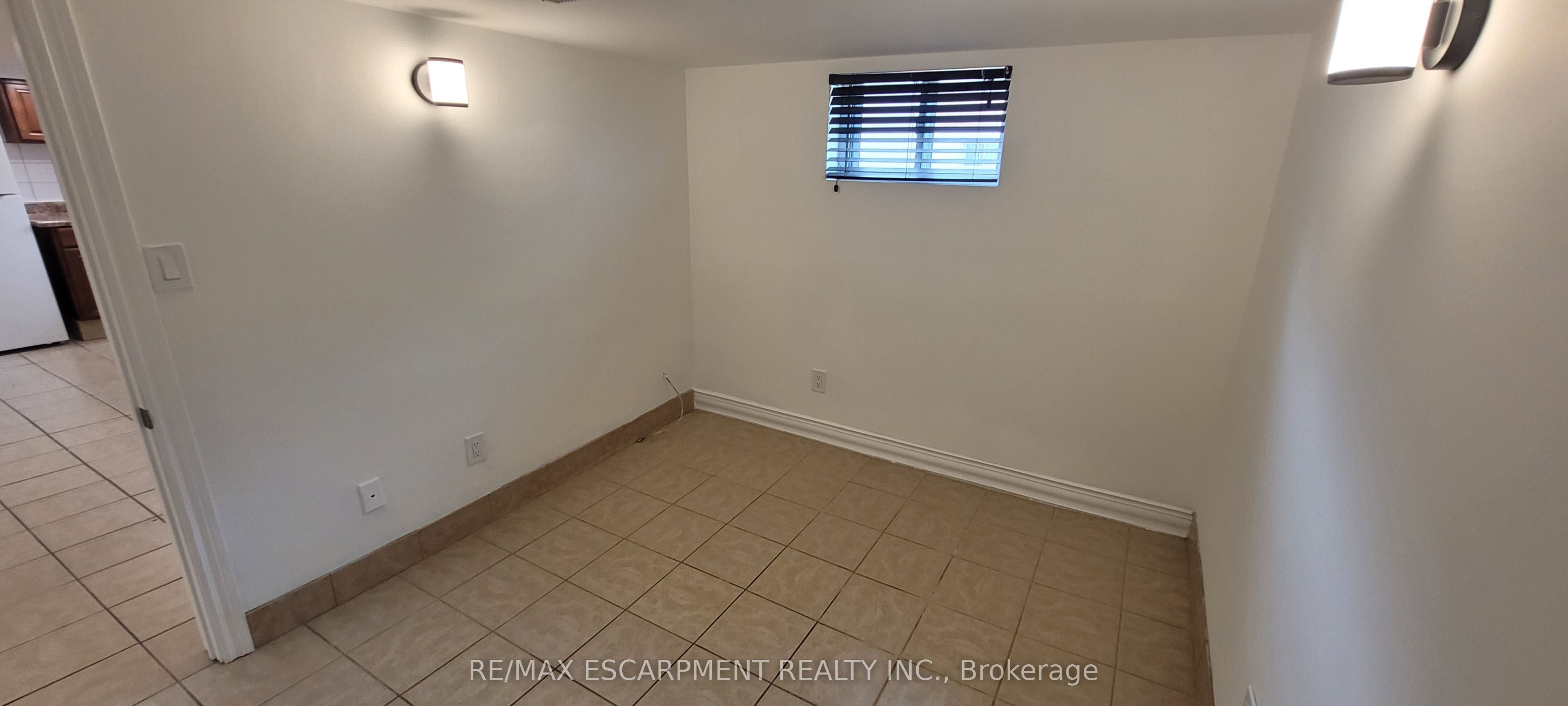 98 Limeridge Road E Lower Level Property Photo 13