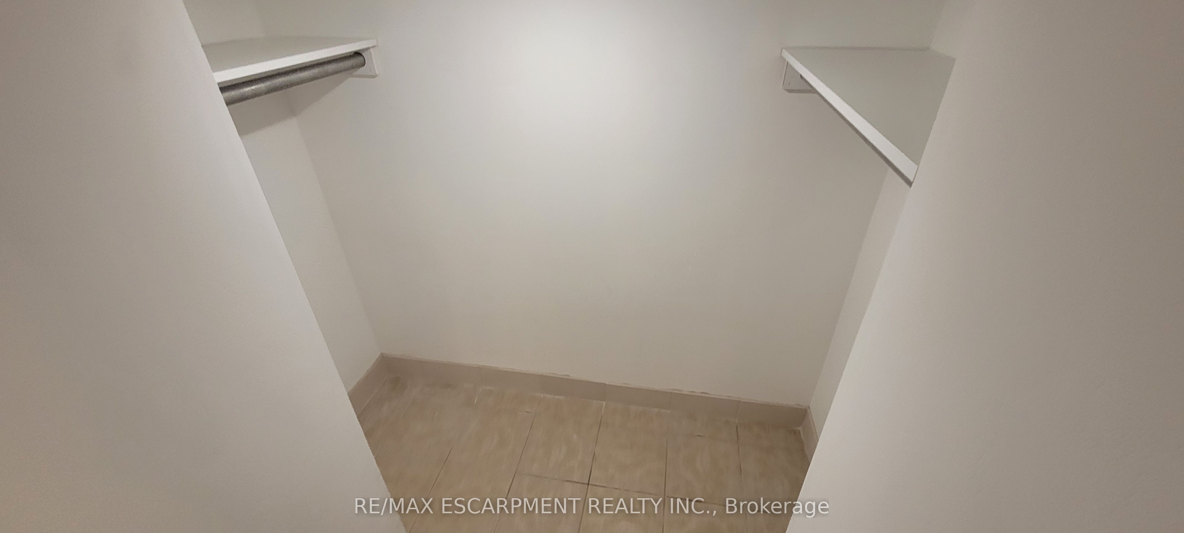 98 Limeridge Road E Lower Level Property Photo 18