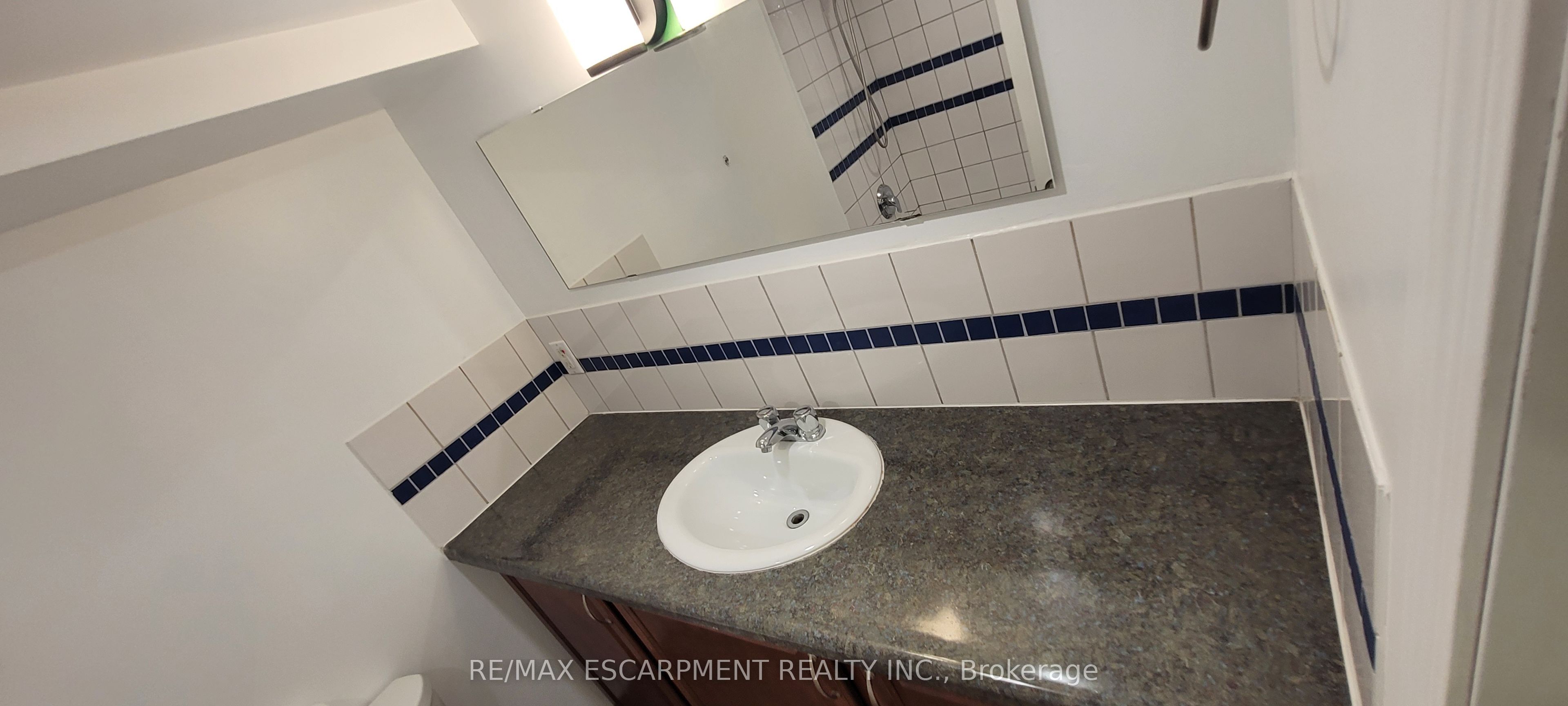 98 Limeridge Road E Lower Level Property Photo 21