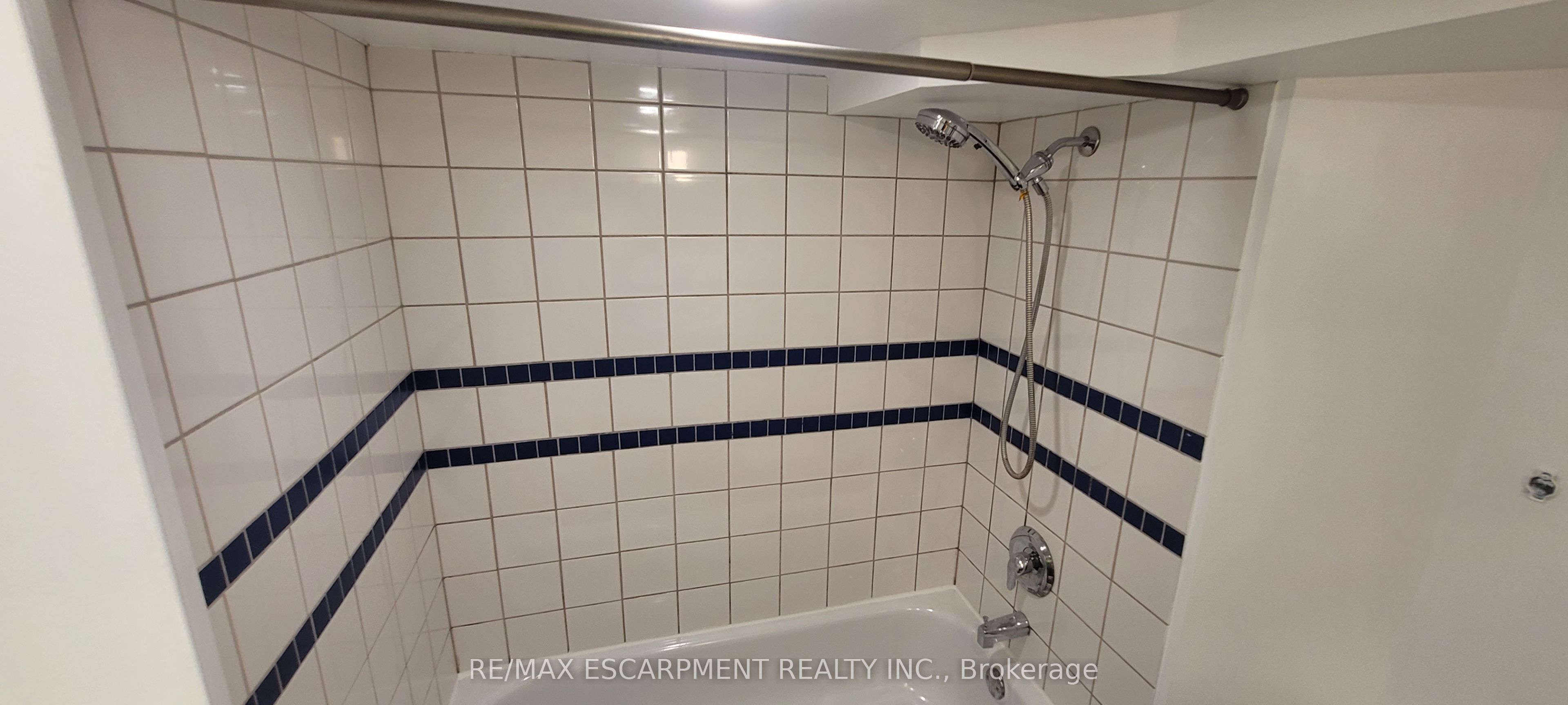 98 Limeridge Road E Lower Level Property Photo 23