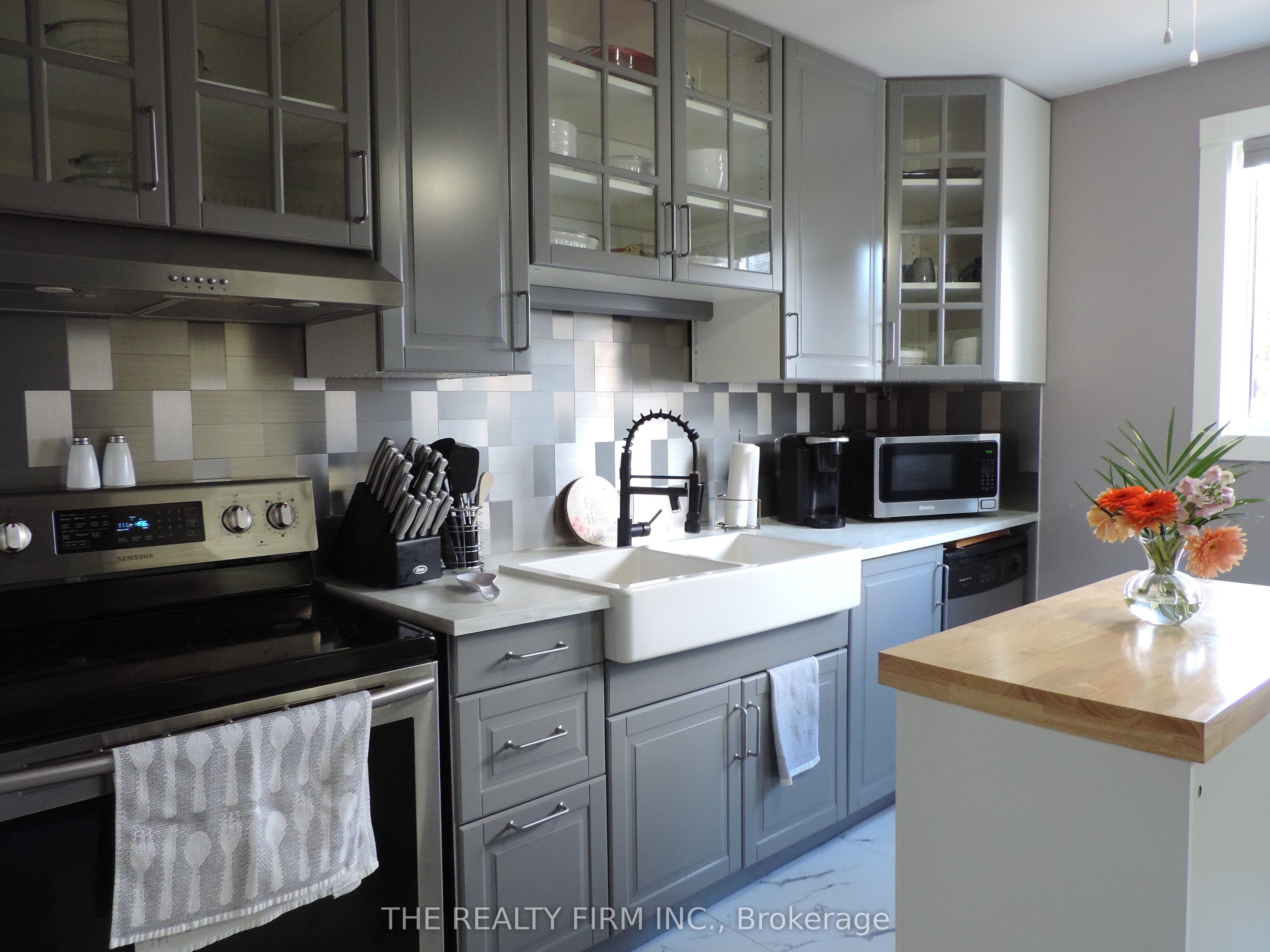 474 Southdale Road E 33 Property Photo 12