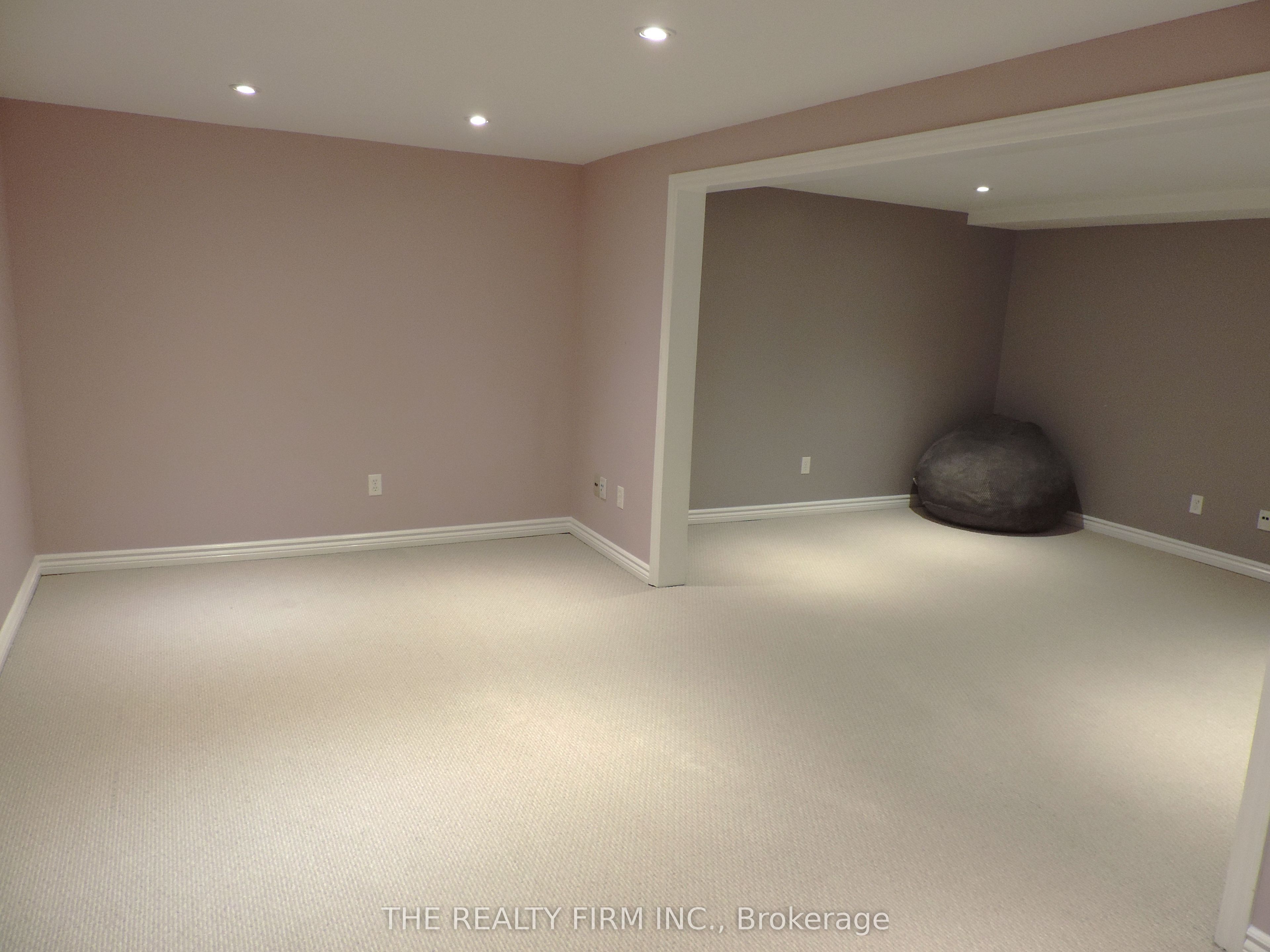 474 Southdale Road E 33 Property Photo 21