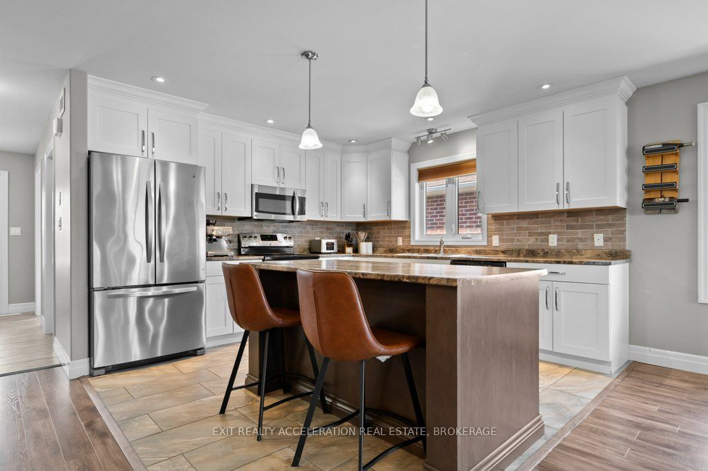 92 Hartwood Crescent Property Photo 10